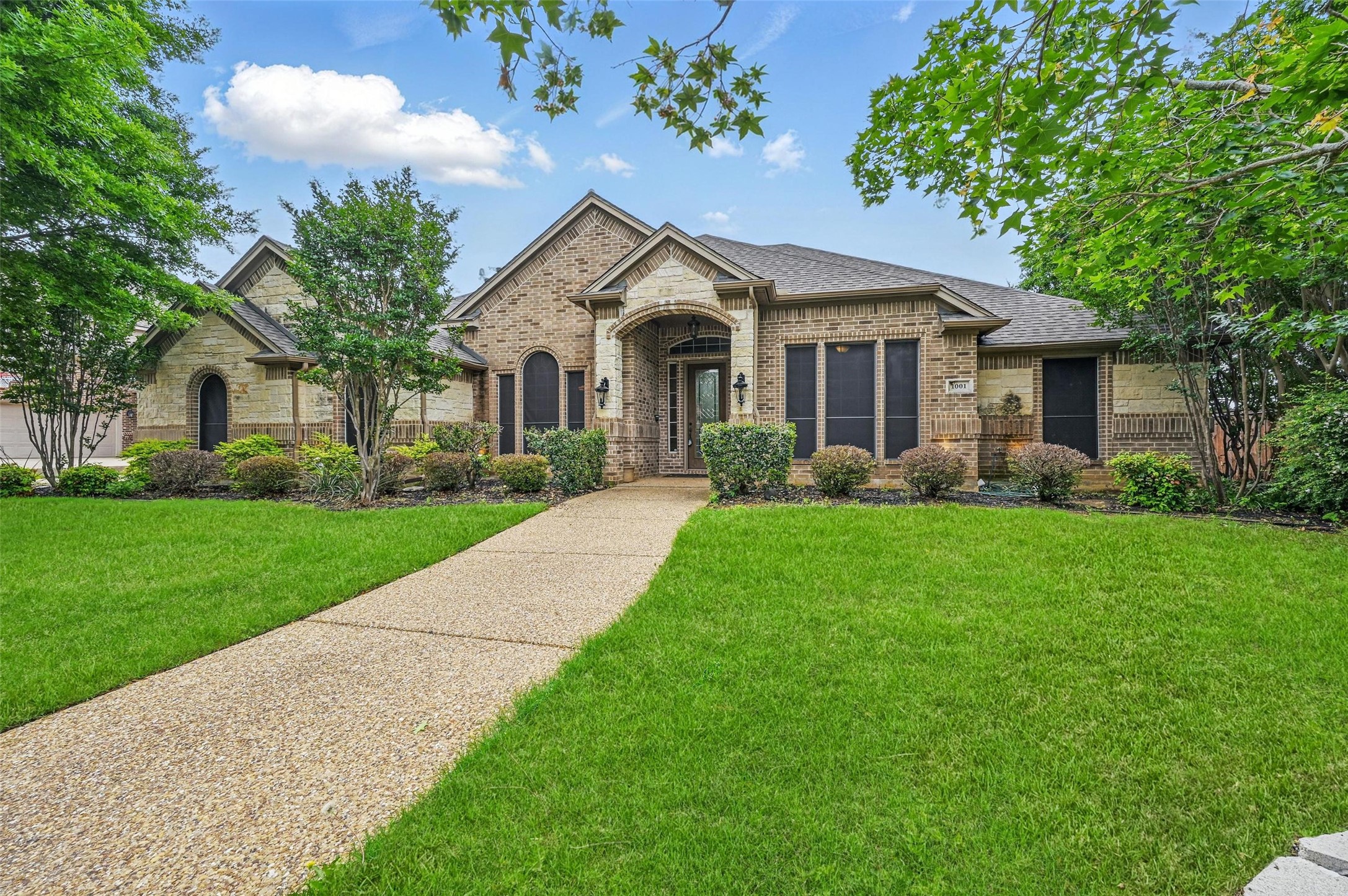 1001 Niagara Falls Drive