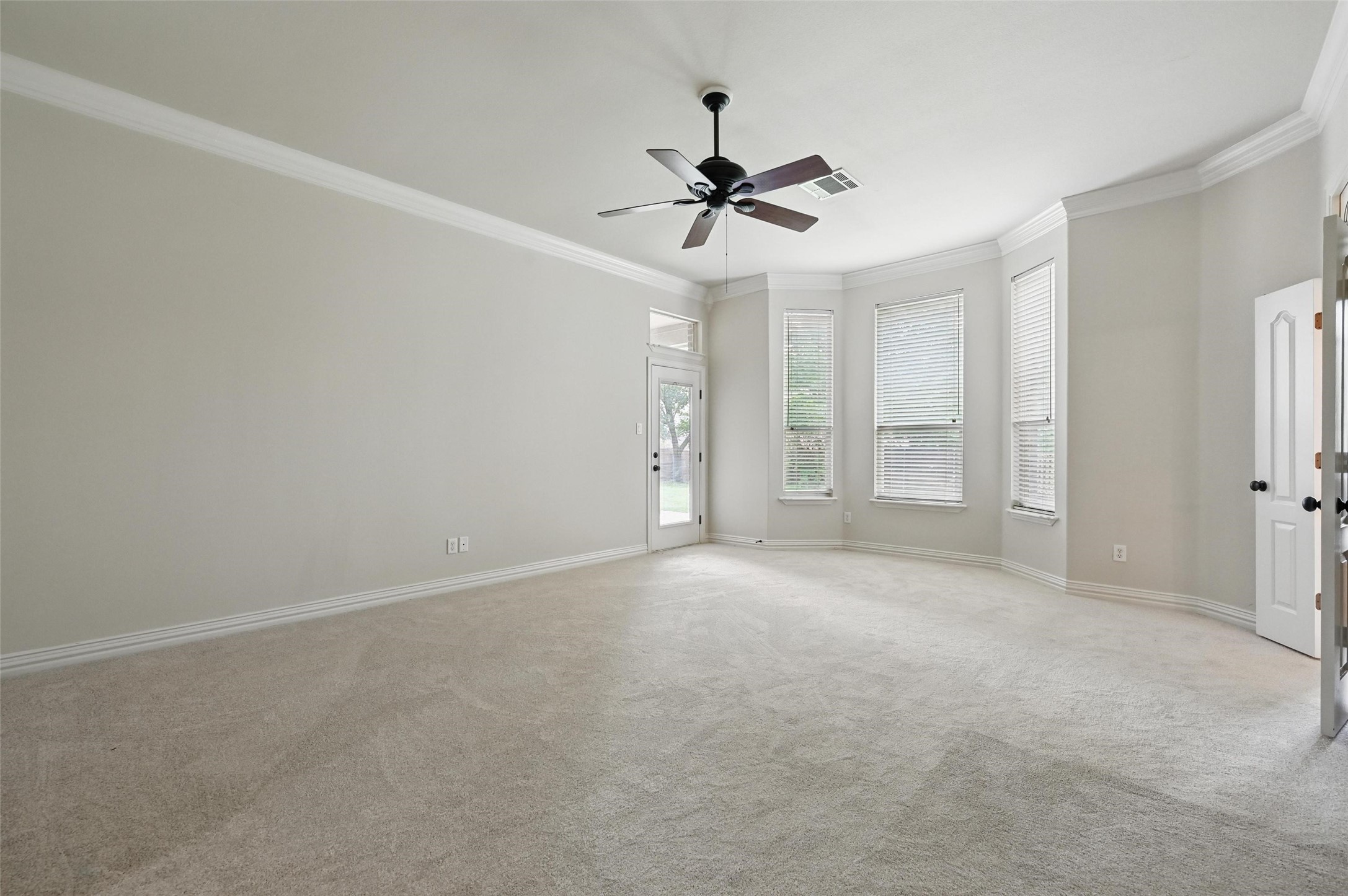 1001 Niagara Falls Drive