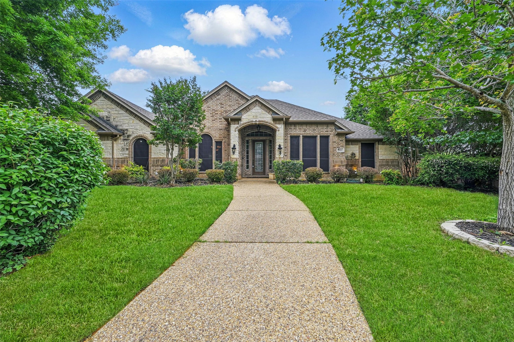 1001 Niagara Falls Drive