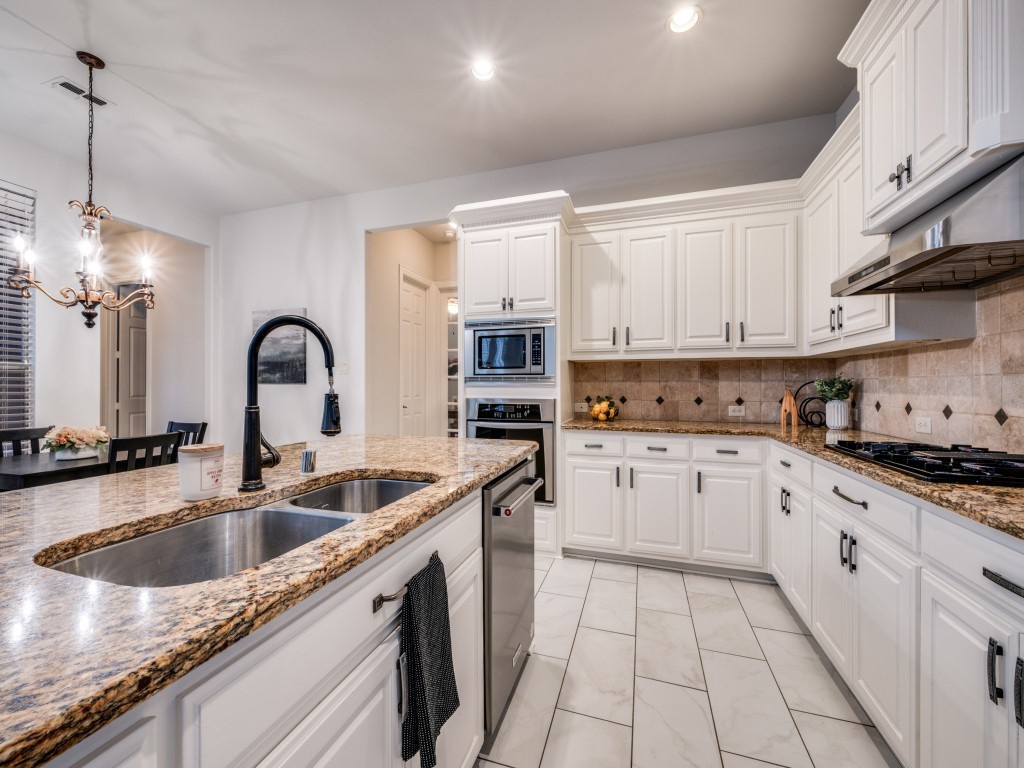 2111 Arches Park Drive