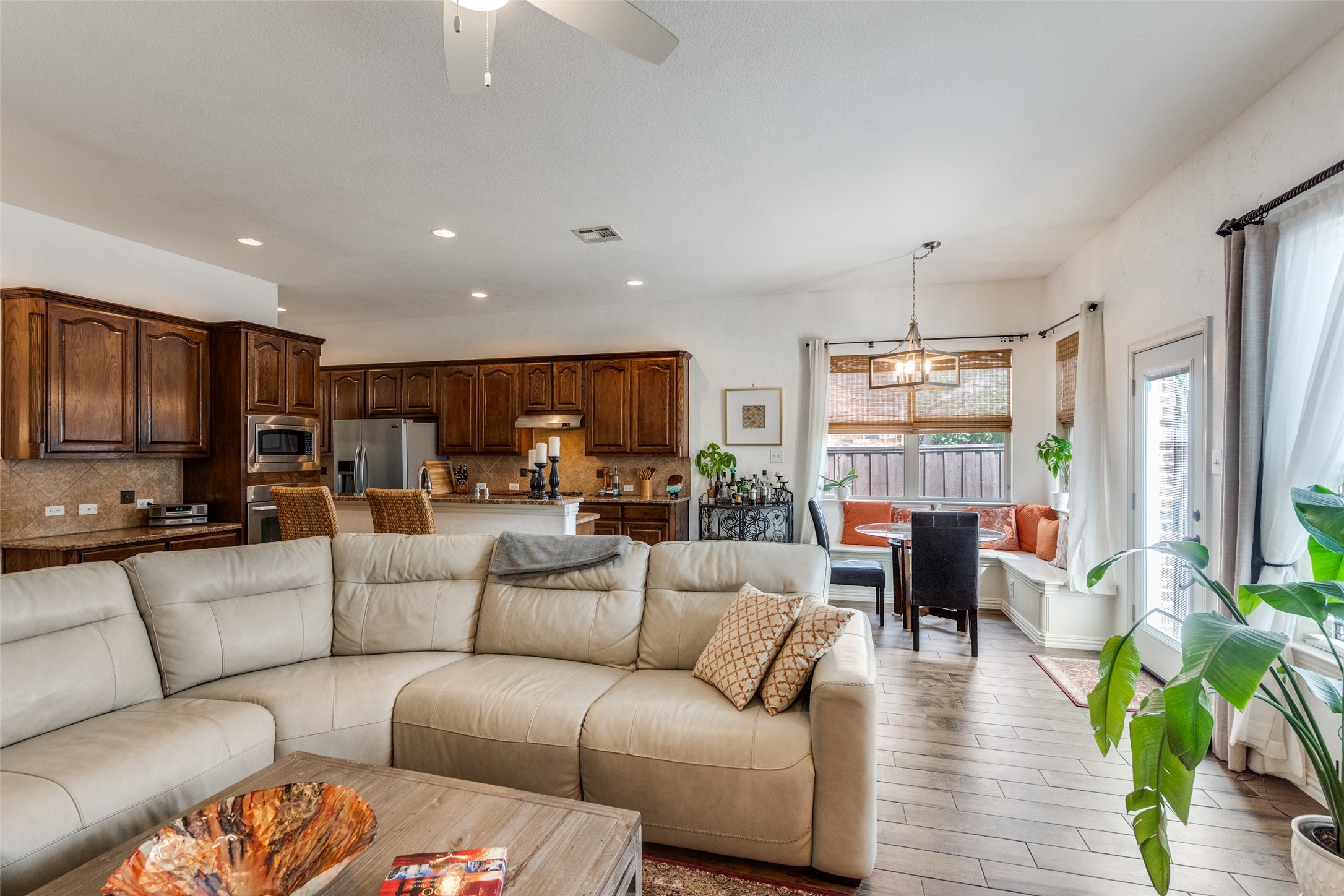 1604 Creek Crest Drive