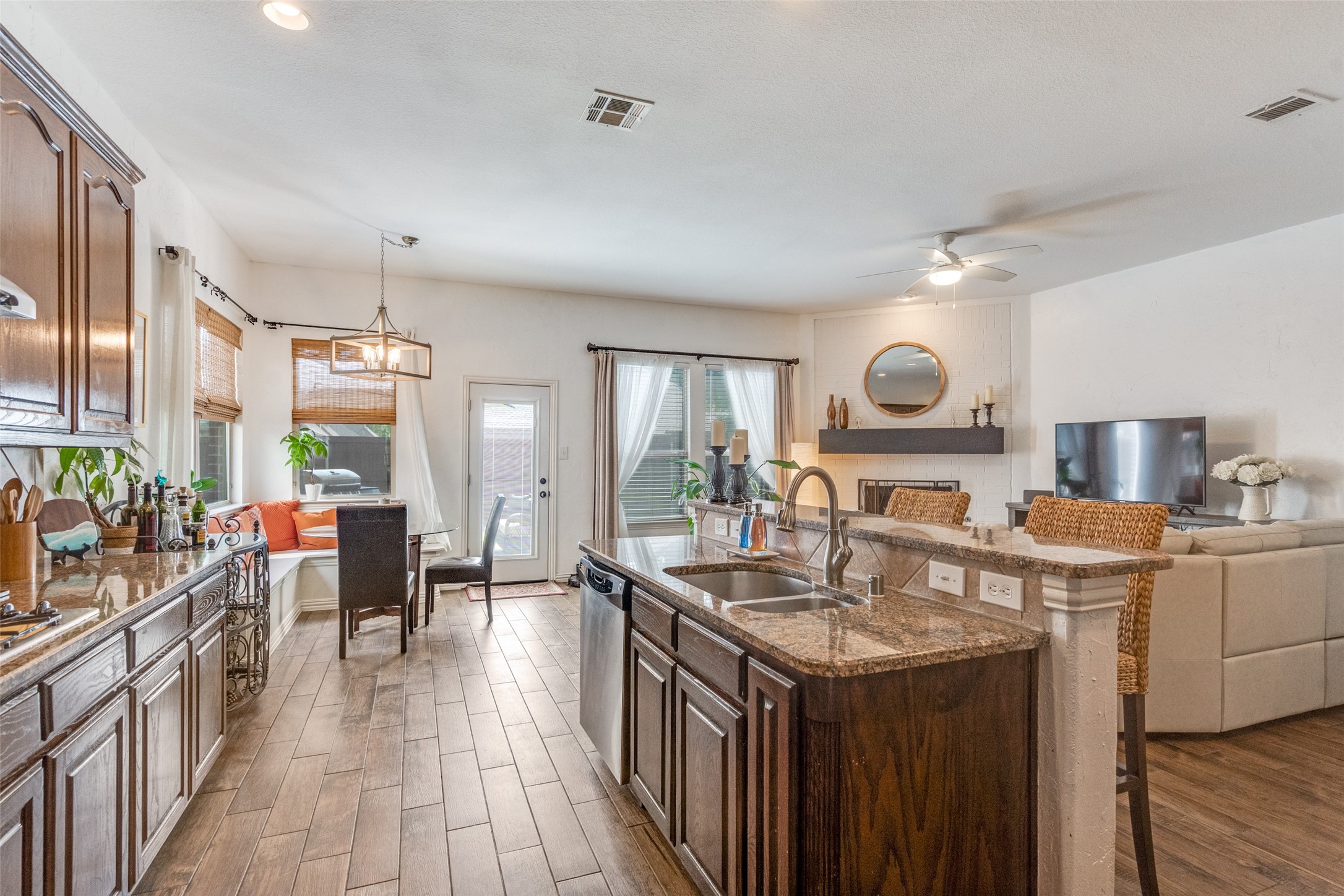 1604 Creek Crest Drive