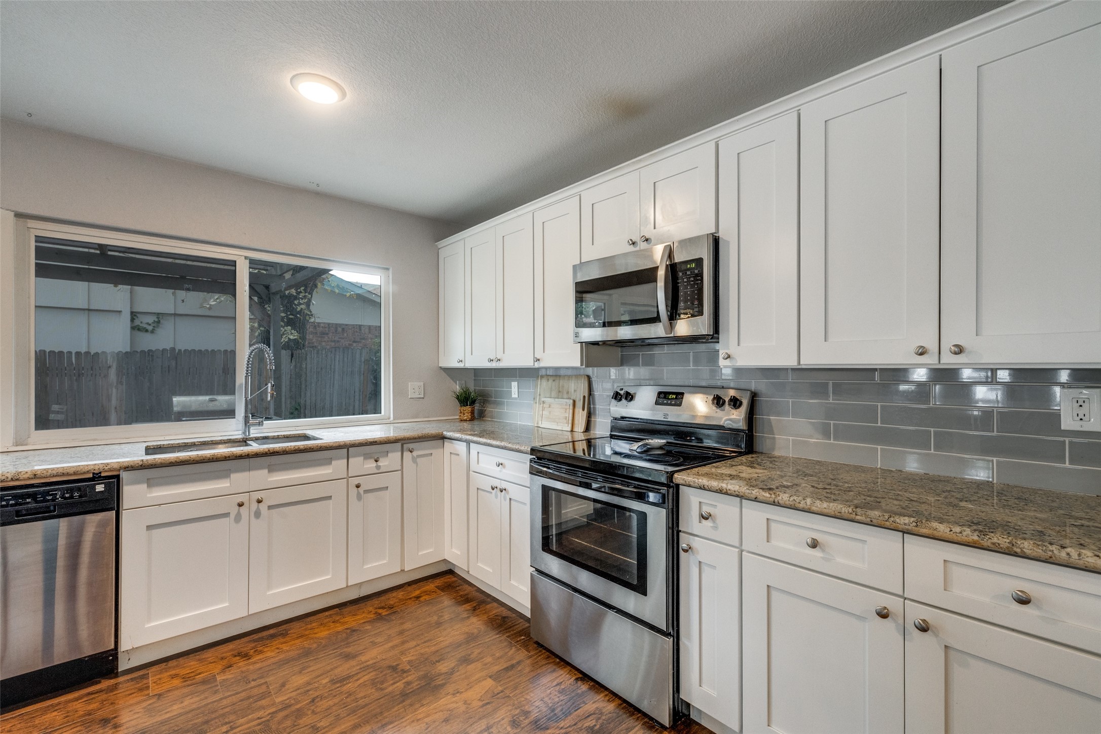 2602 Meadowview Drive