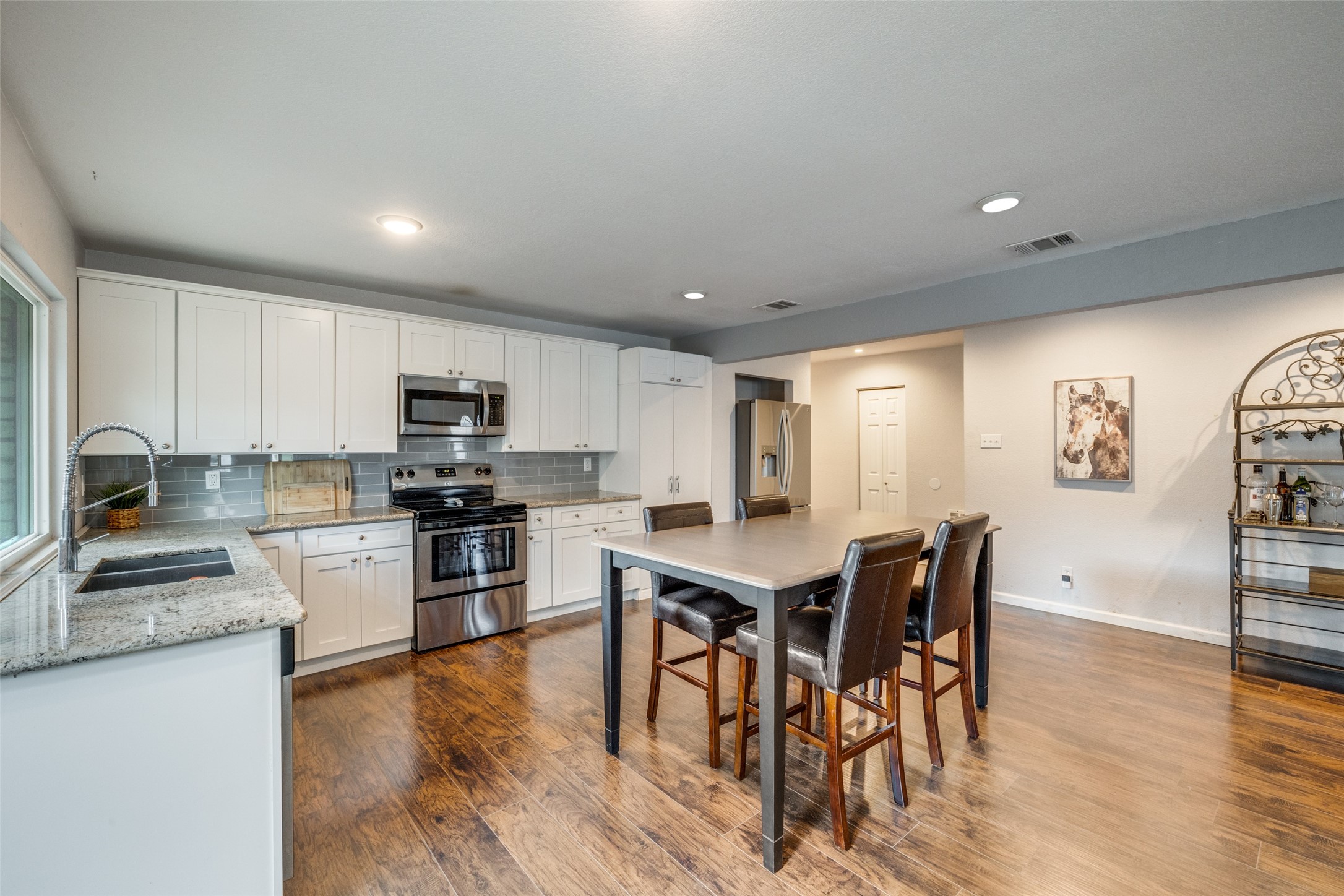 2602 Meadowview Drive