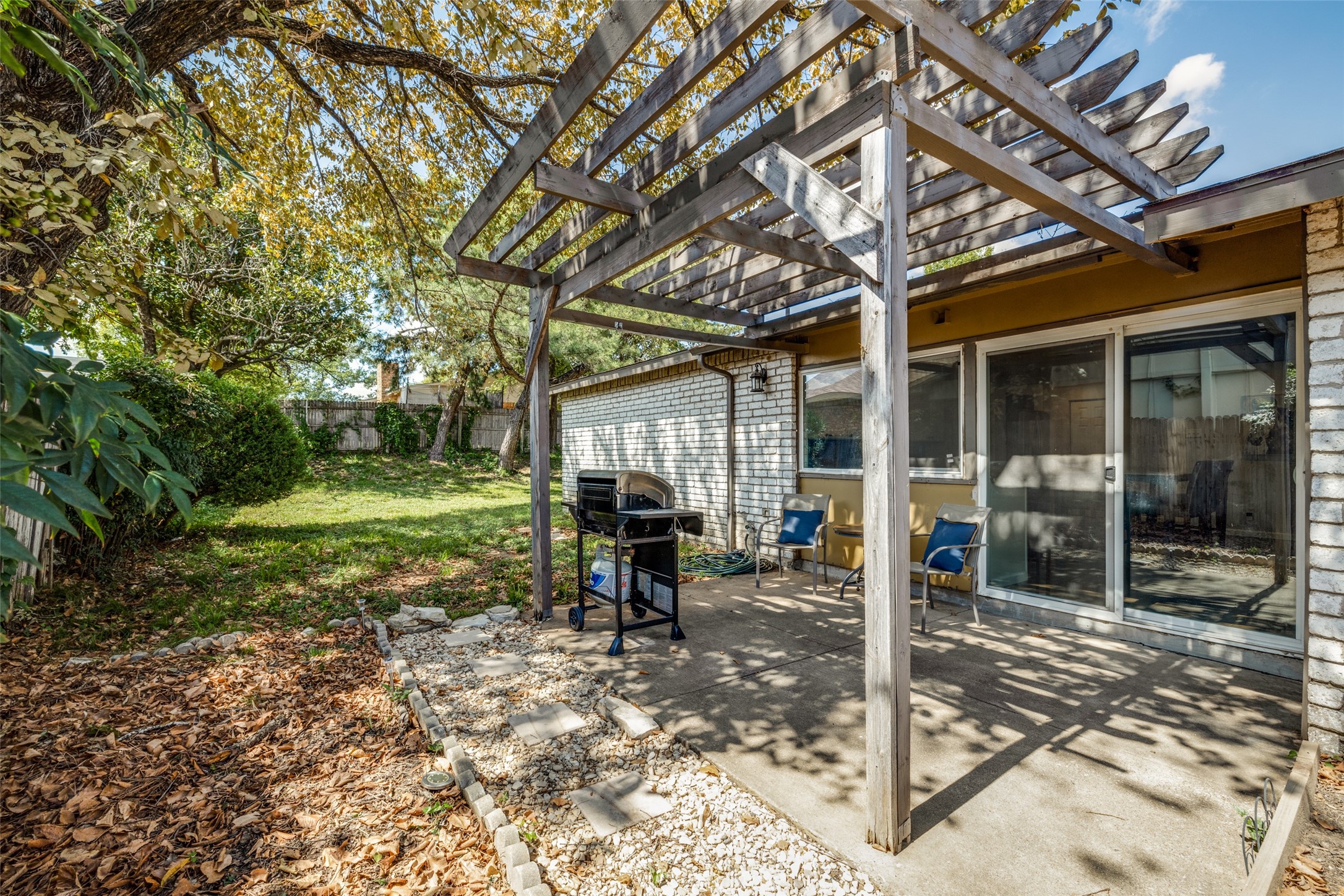 2602 Meadowview Drive