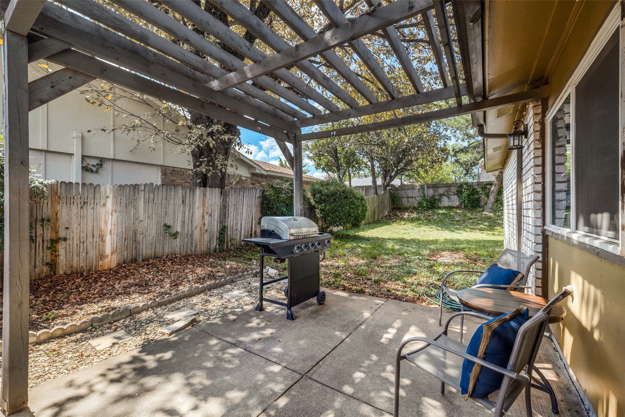 2602 Meadowview Drive