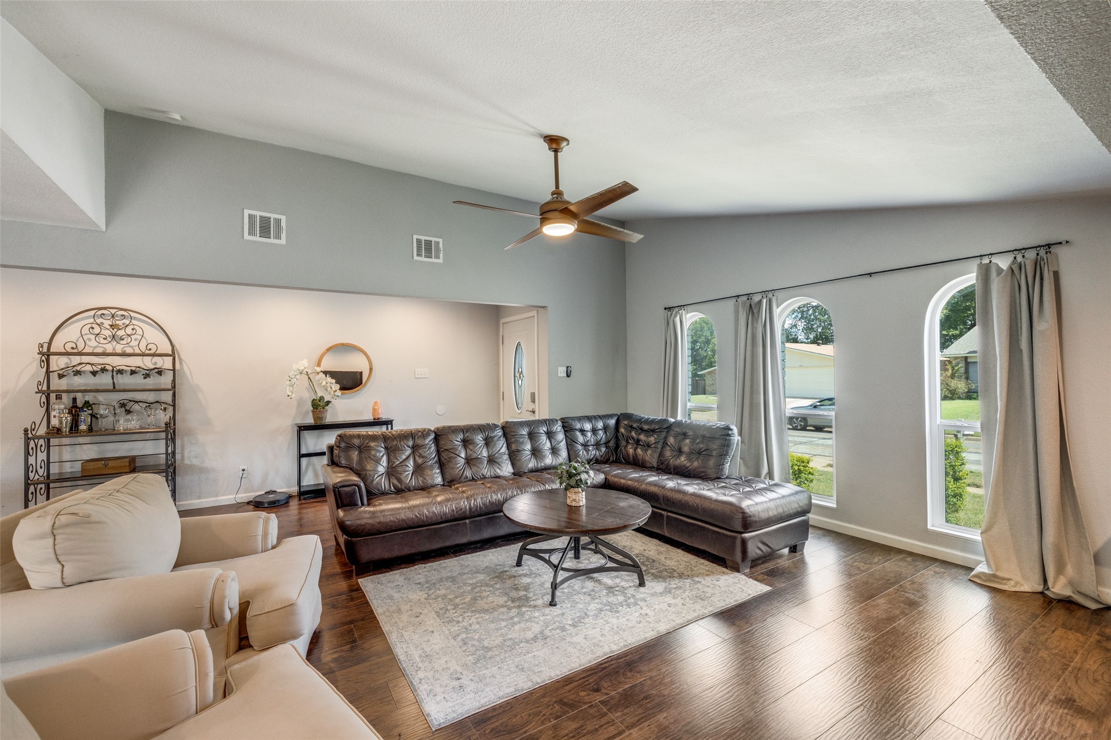 2602 Meadowview Drive