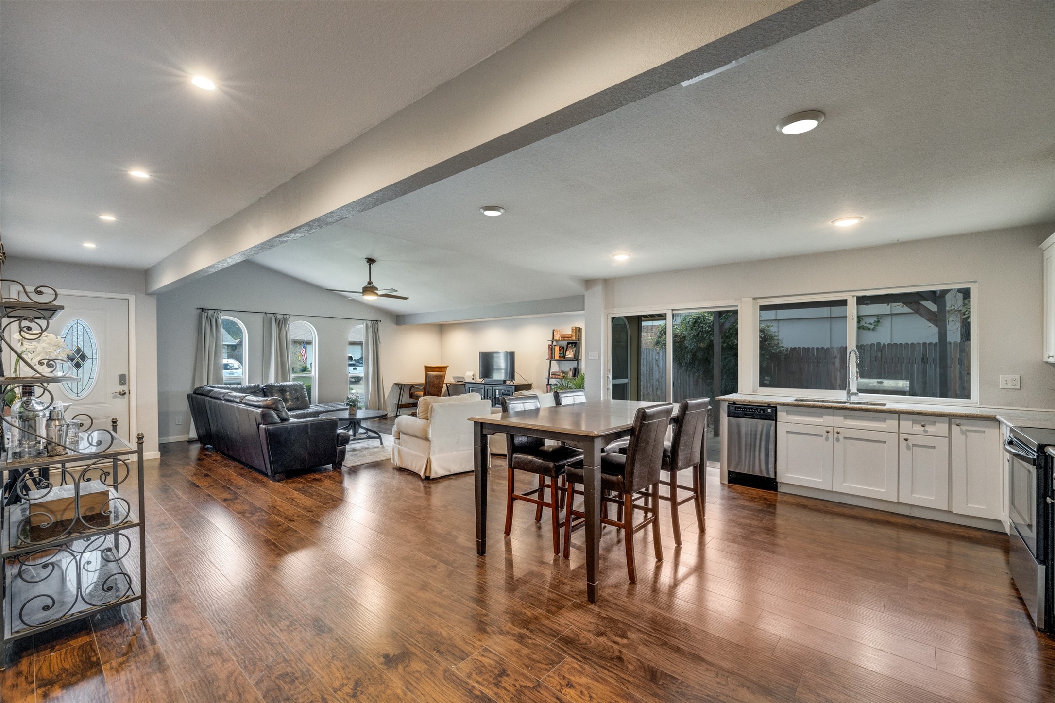 2602 Meadowview Drive