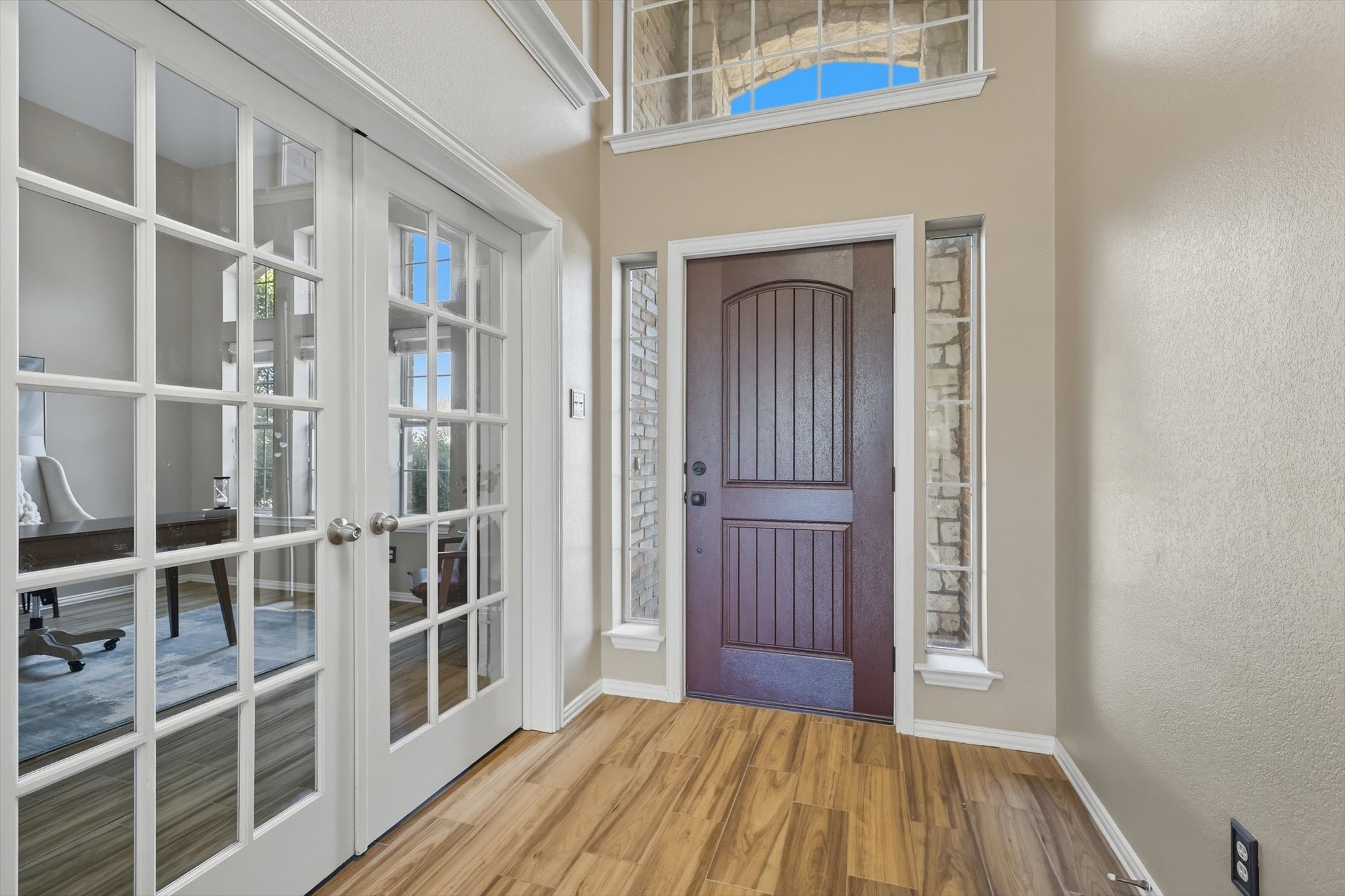 2499 Streamside Court