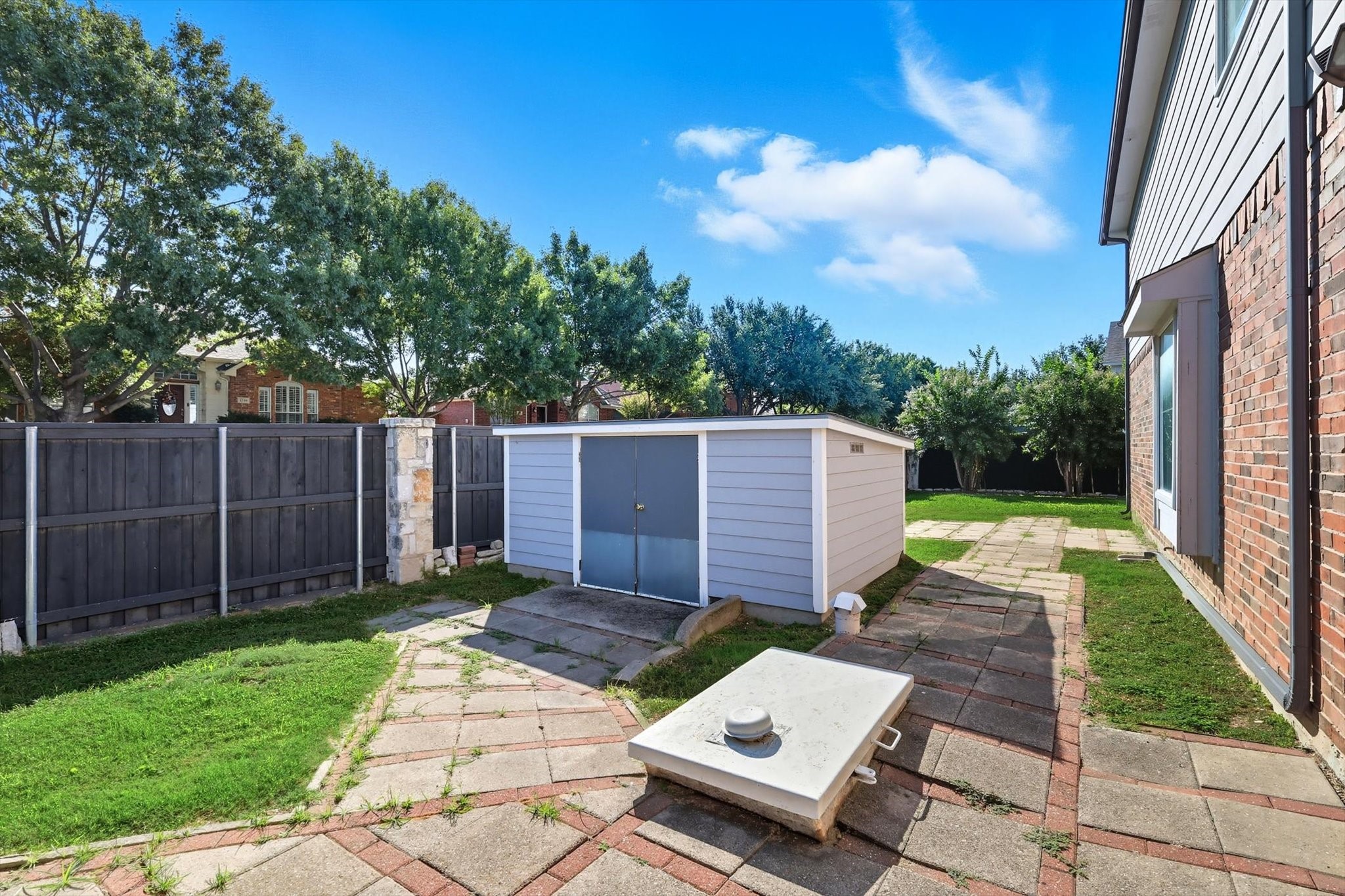 2499 Streamside Court