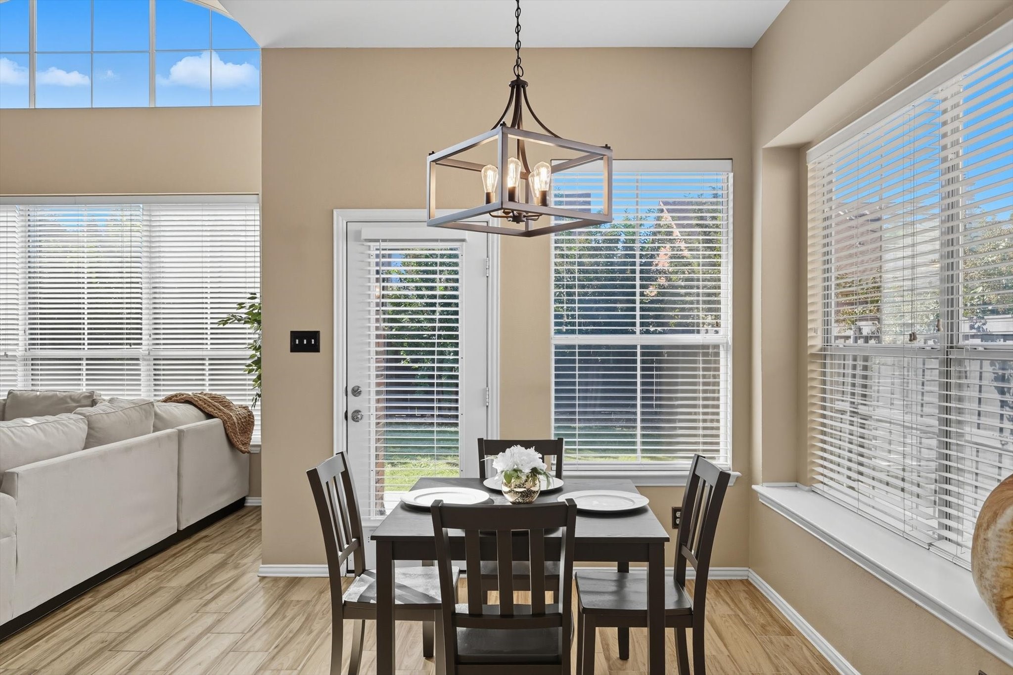 2499 Streamside Court