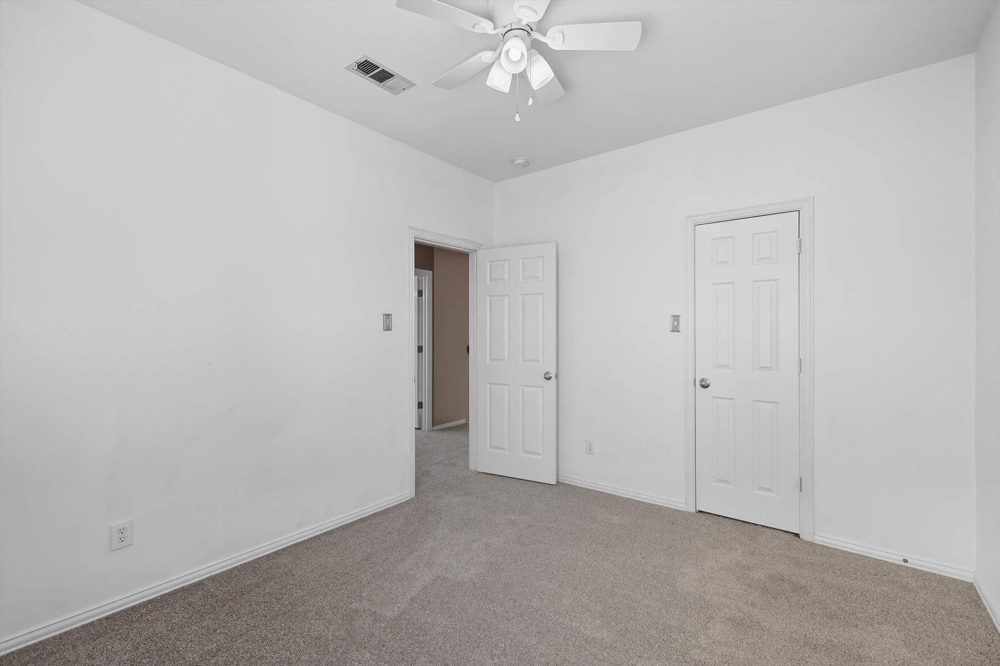 2499 Streamside Court