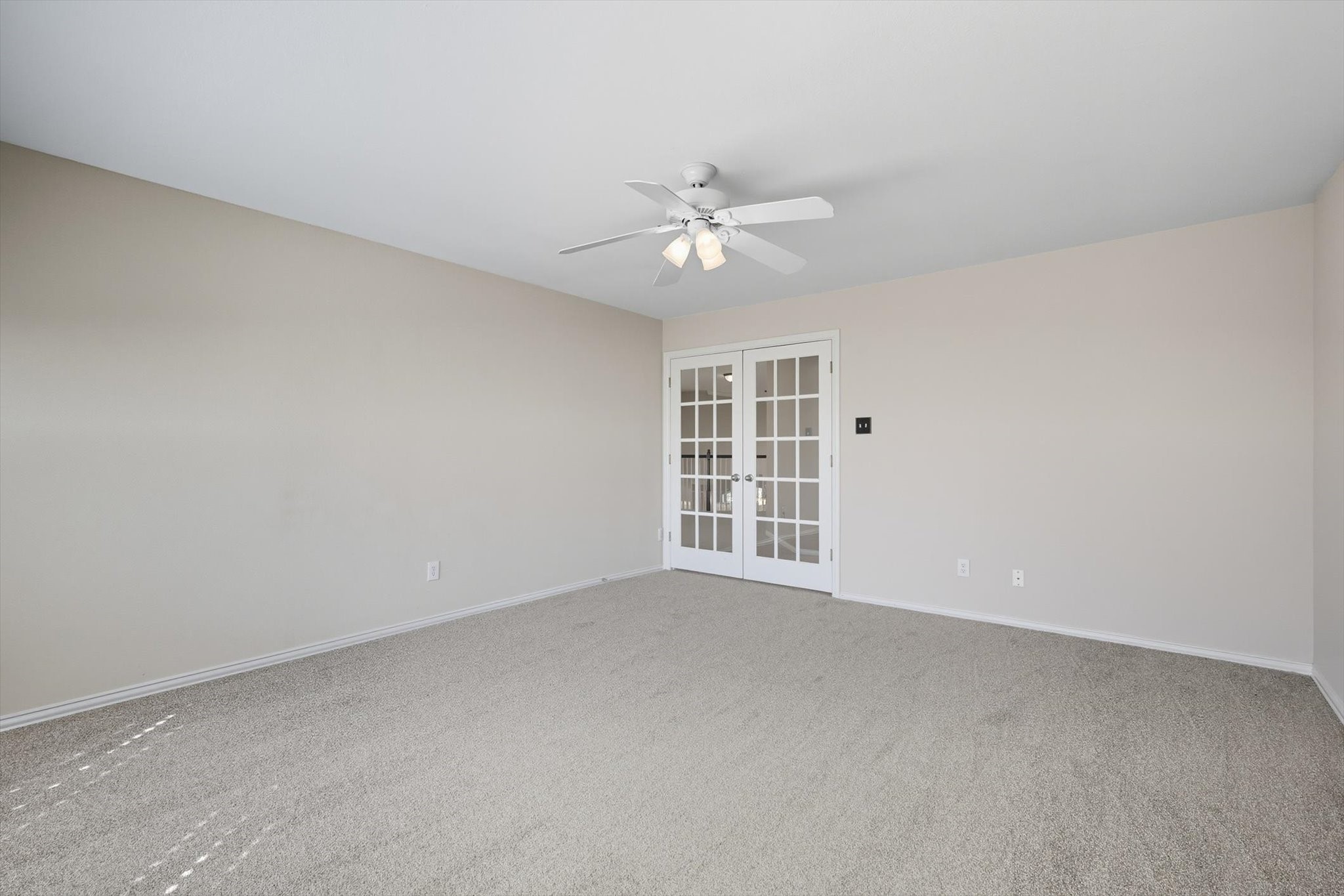 2499 Streamside Court