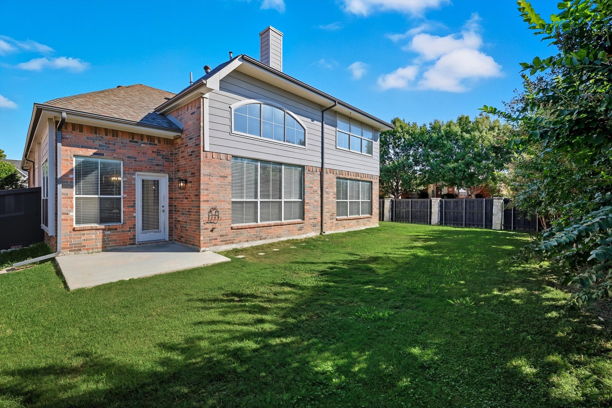 2499 Streamside Court