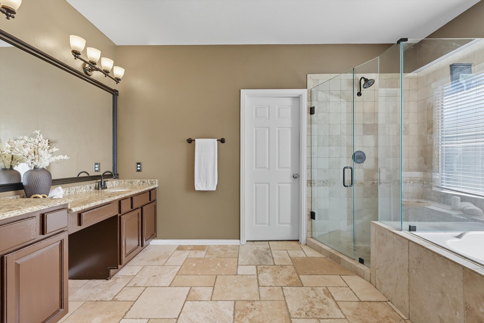 2499 Streamside Court