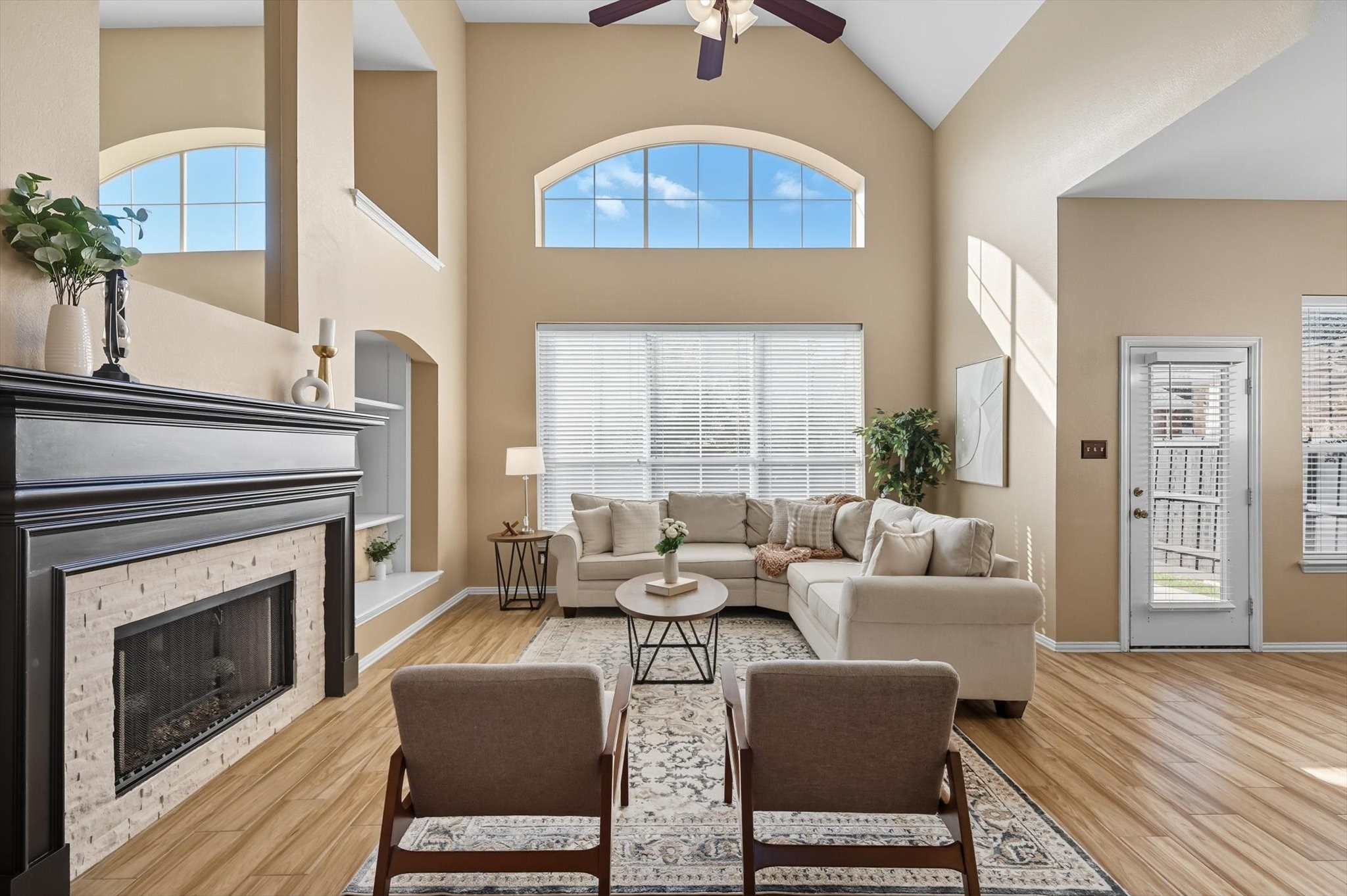 2499 Streamside Court