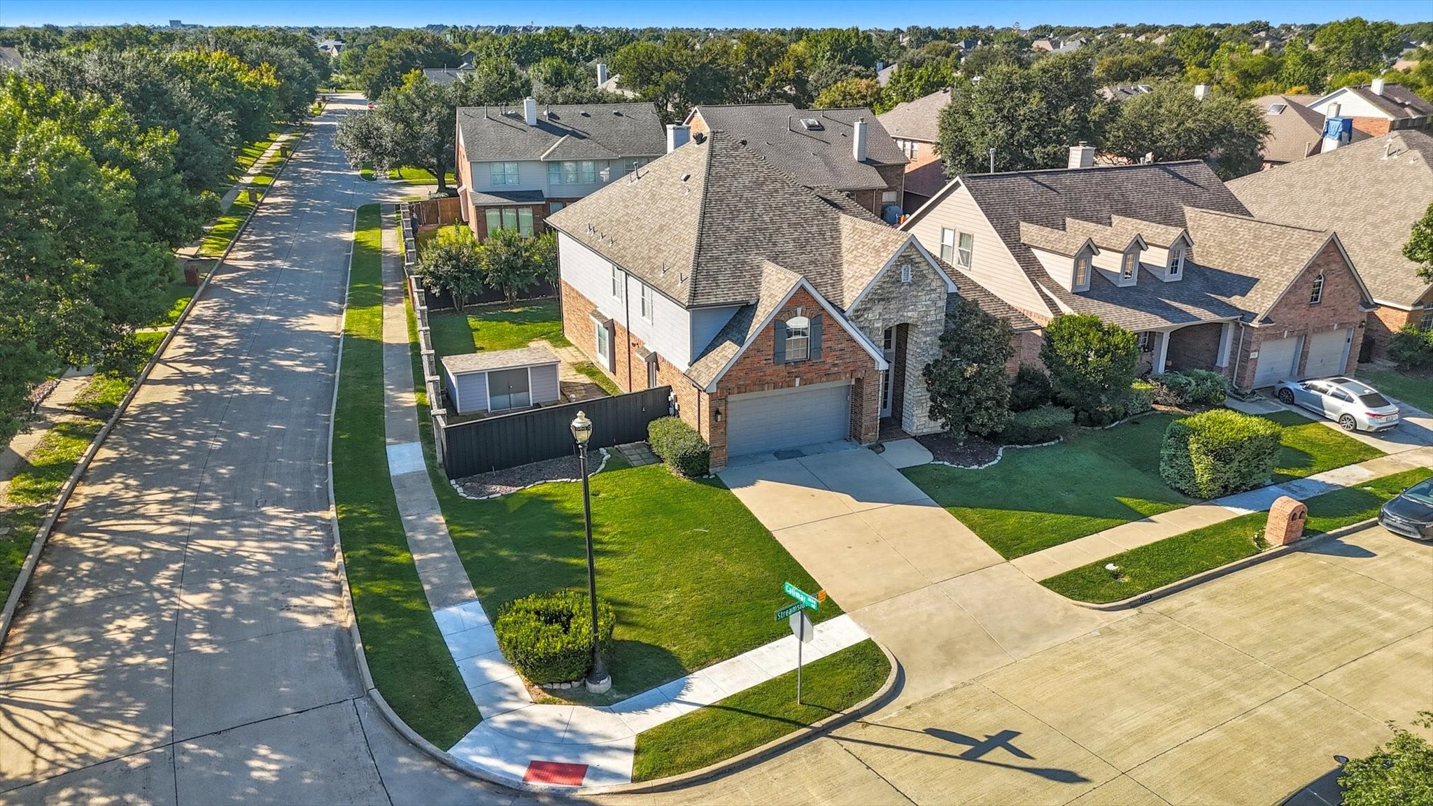 2499 Streamside Court