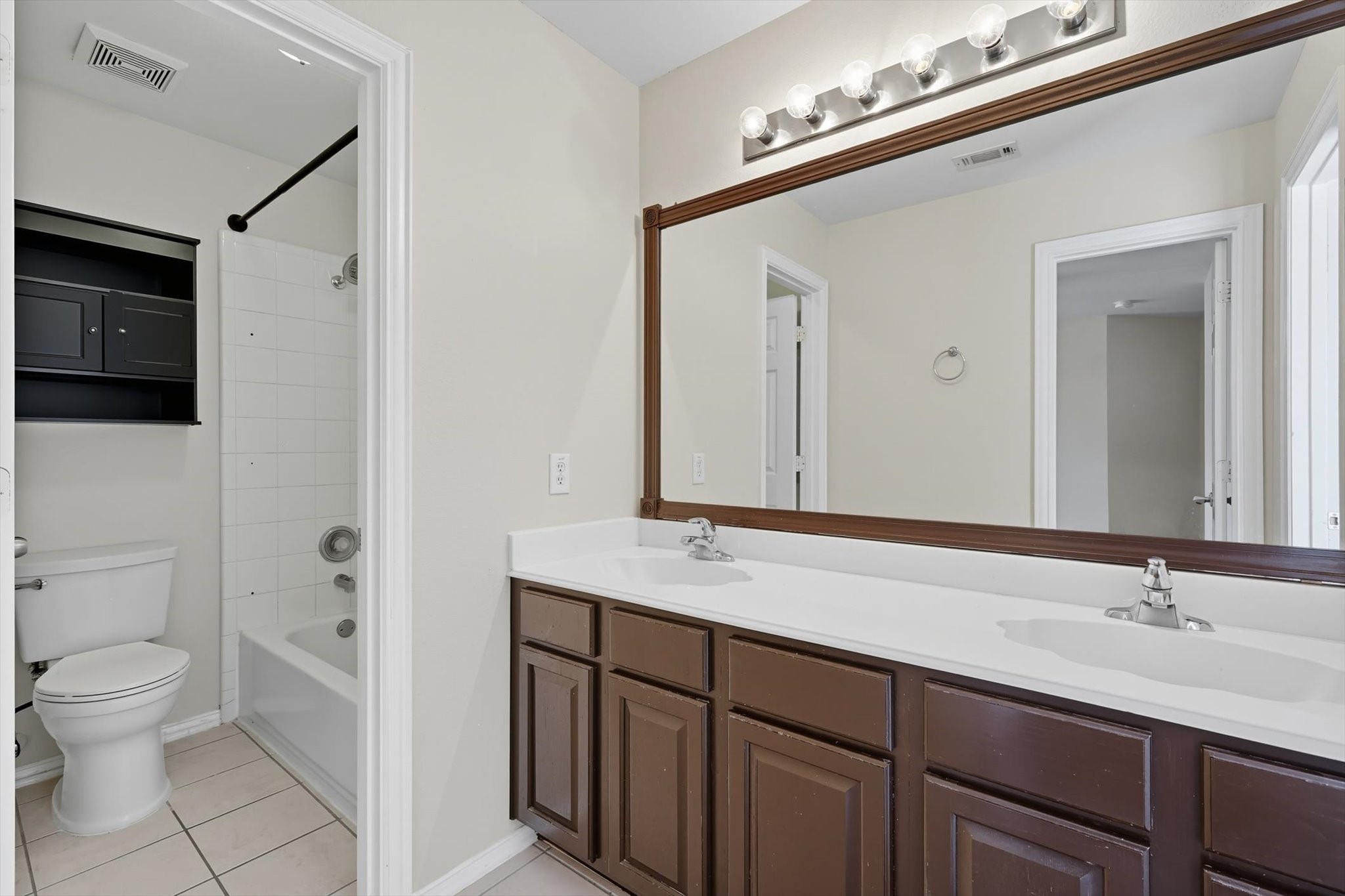 2499 Streamside Court