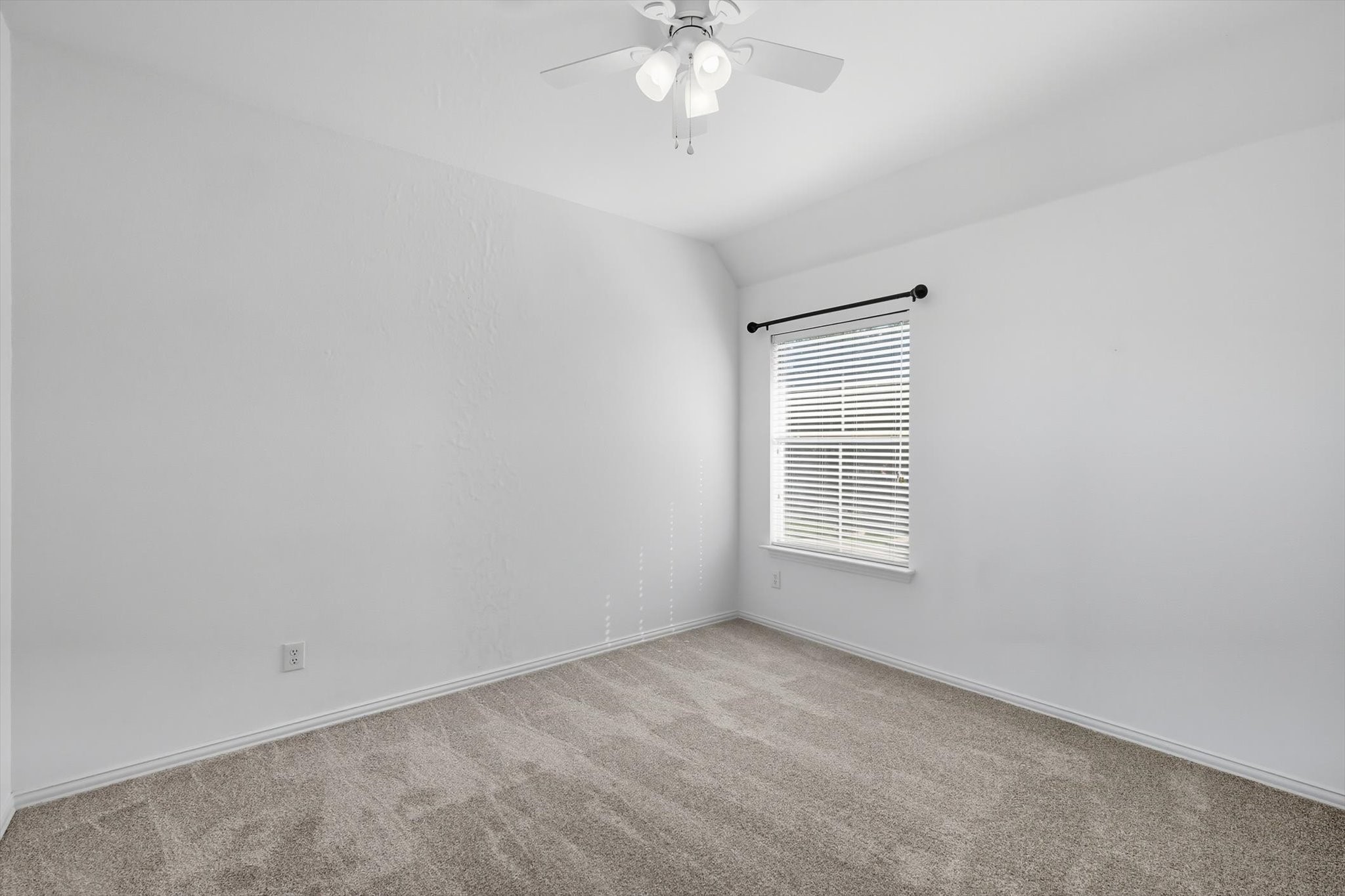 2499 Streamside Court