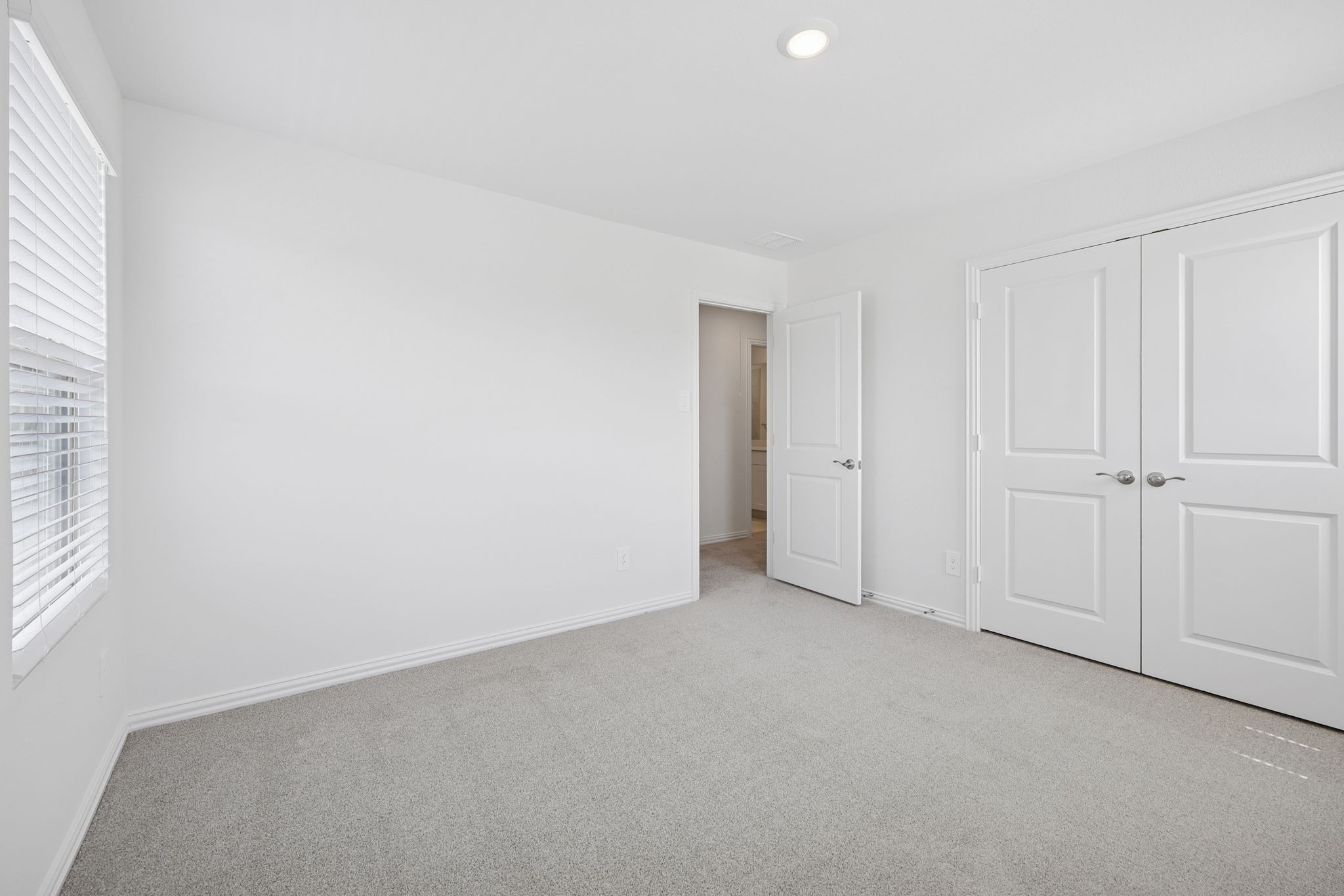 2704 Grand Canyon Street