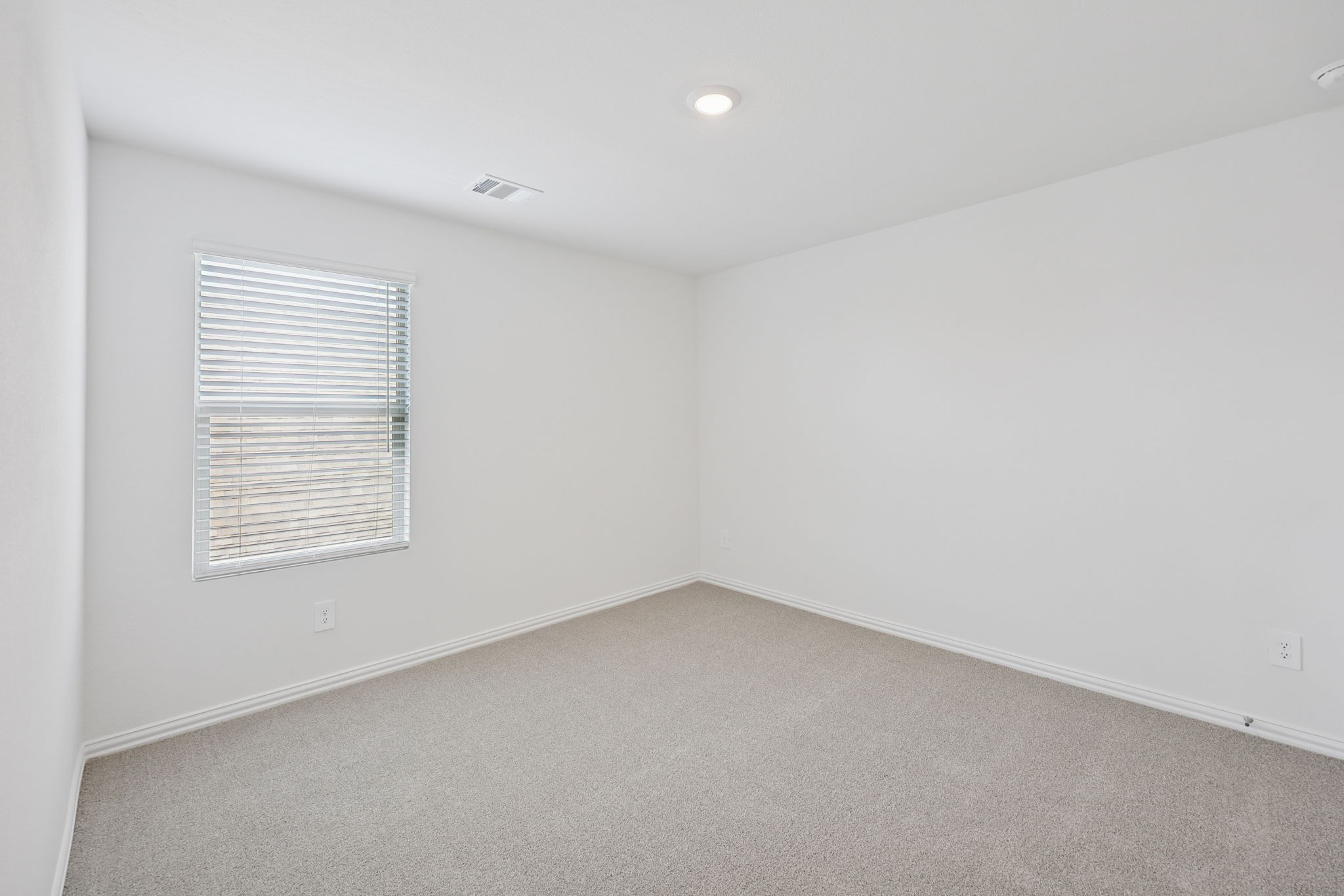 2704 Grand Canyon Street