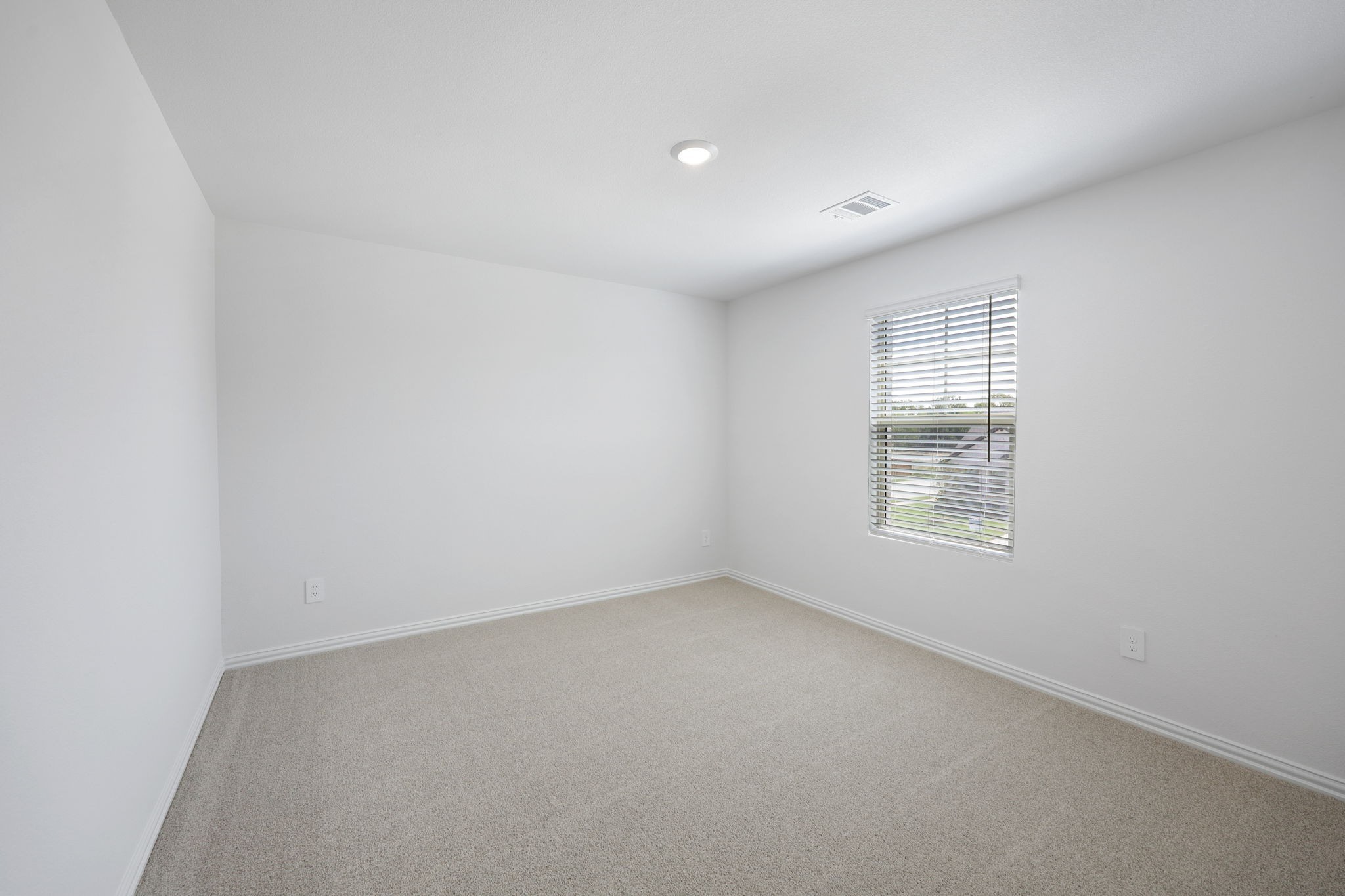 2704 Grand Canyon Street