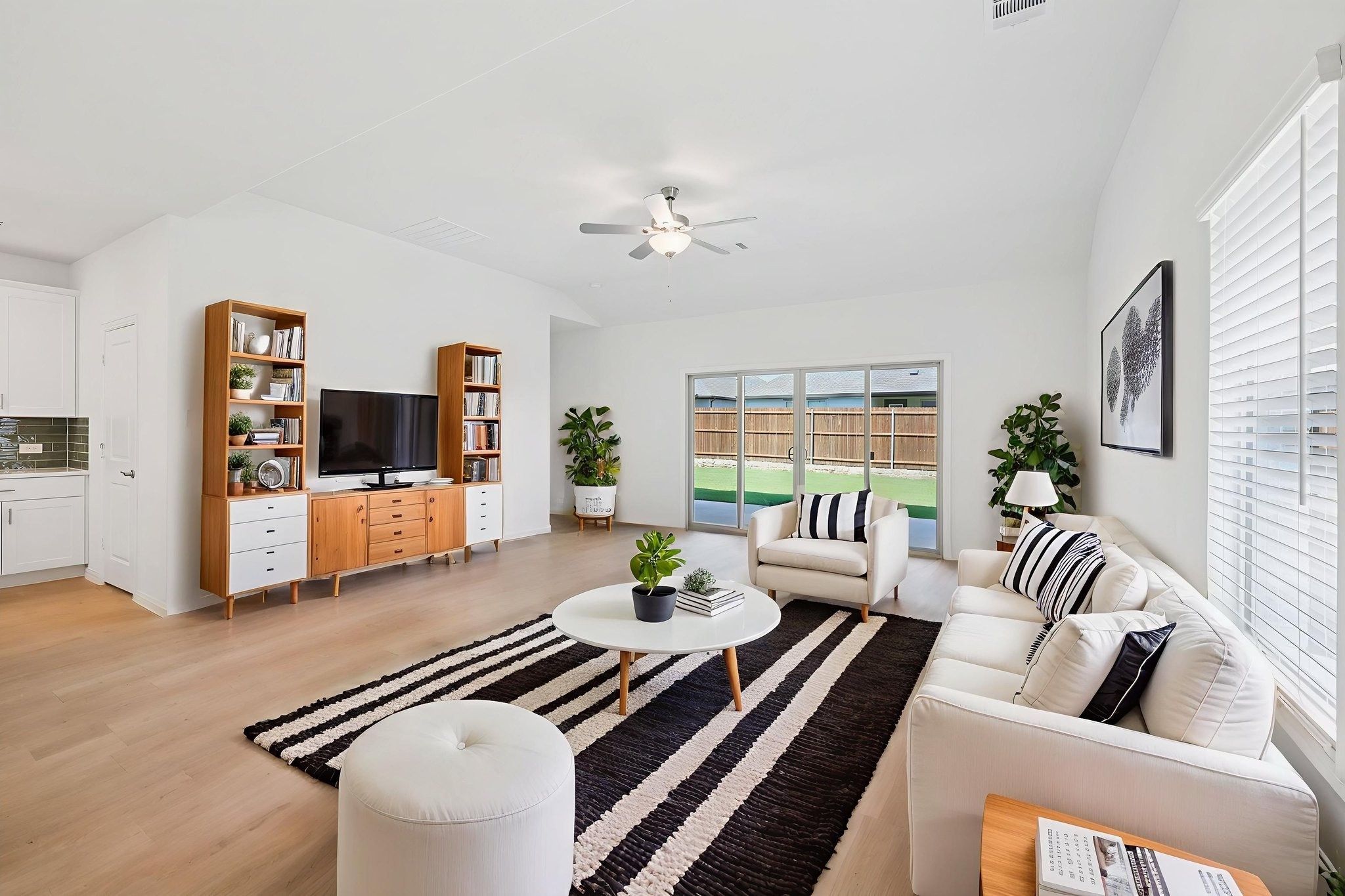 2704 Grand Canyon Street