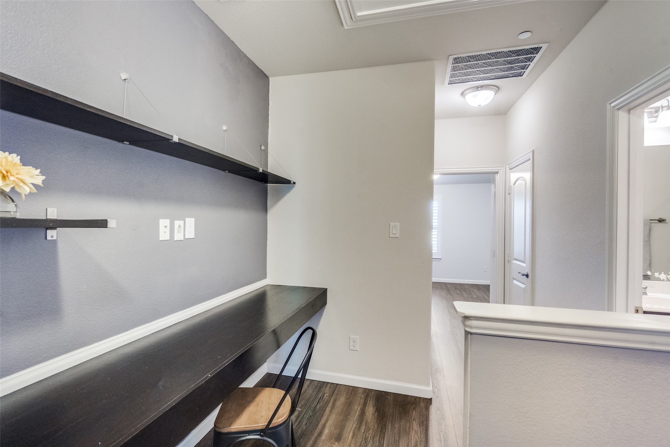 6517 Federal Hall Street