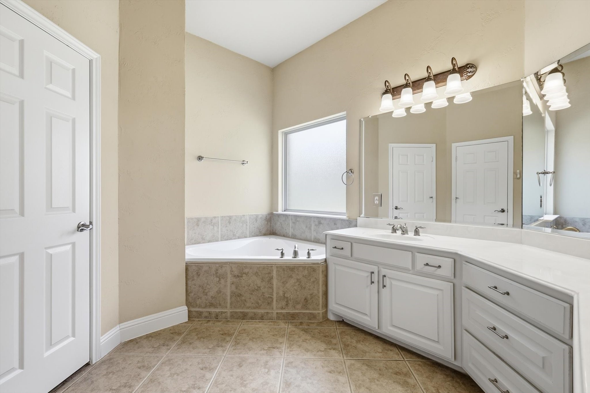 1003 Shoal Creek Court