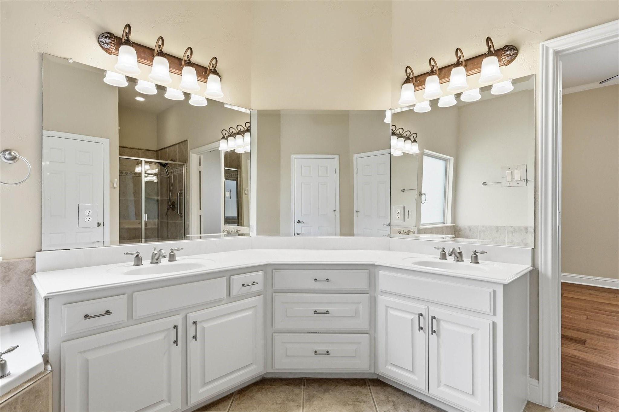 1003 Shoal Creek Court