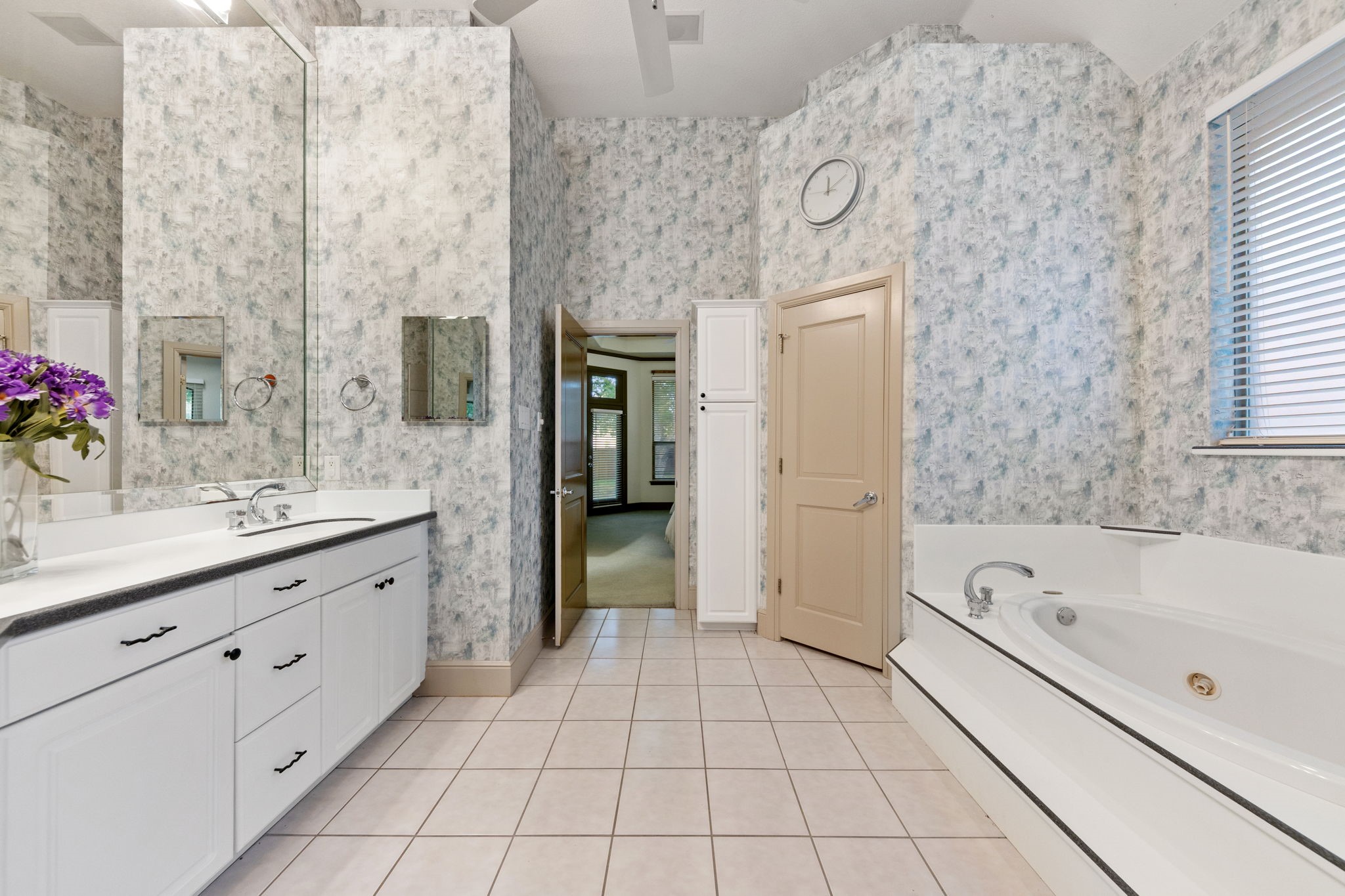 9121 Thornridge Drive