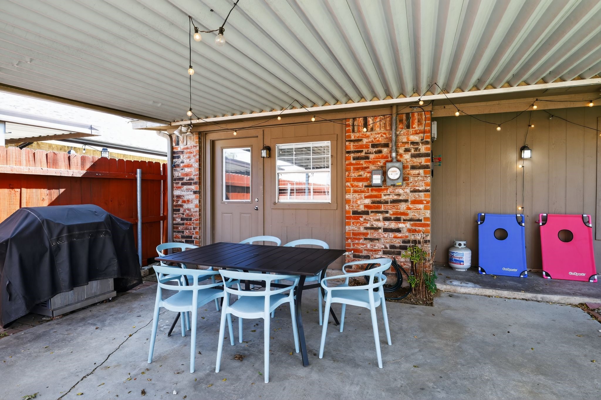 2509 W Oakdale Road