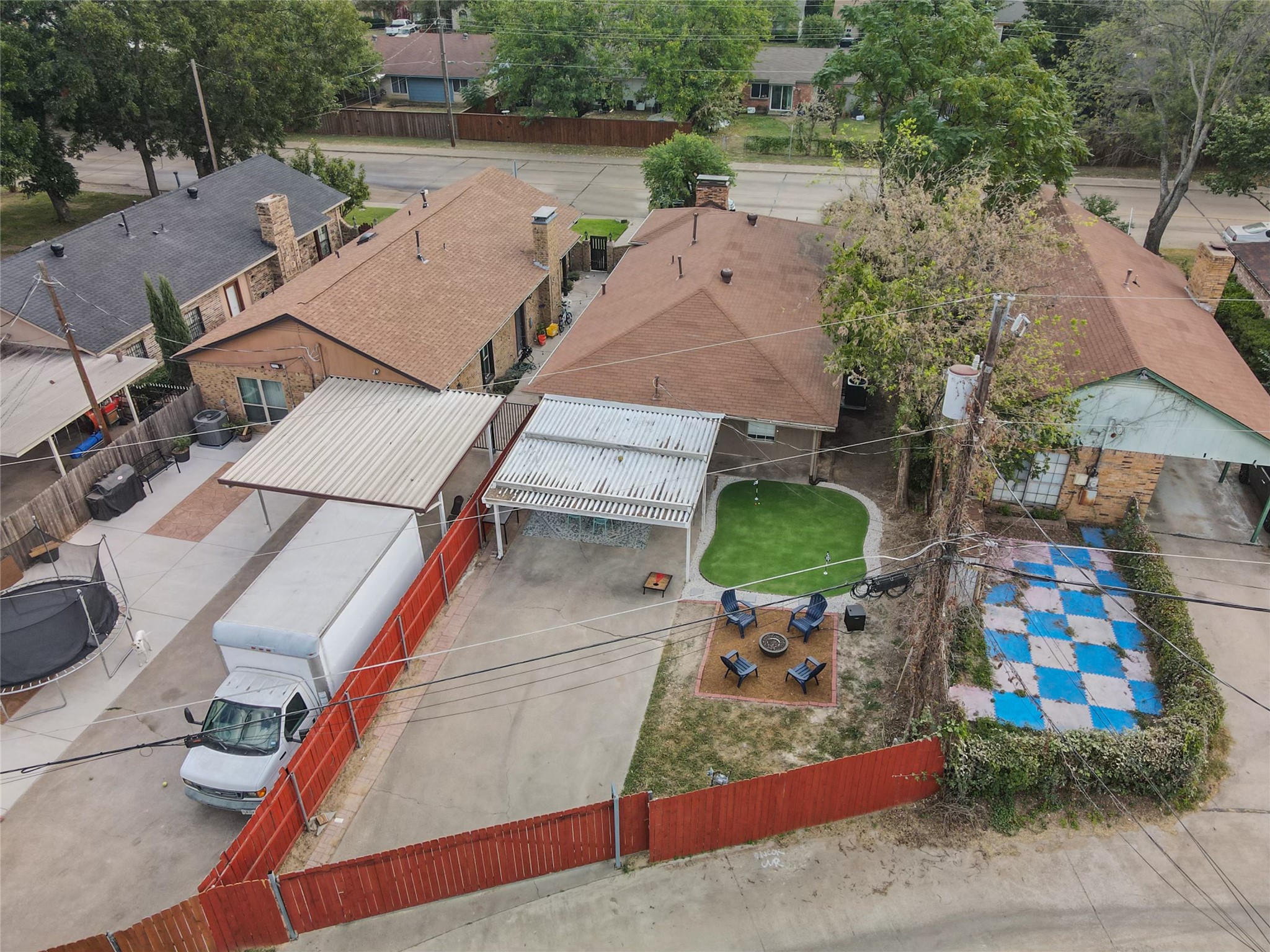 2509 W Oakdale Road