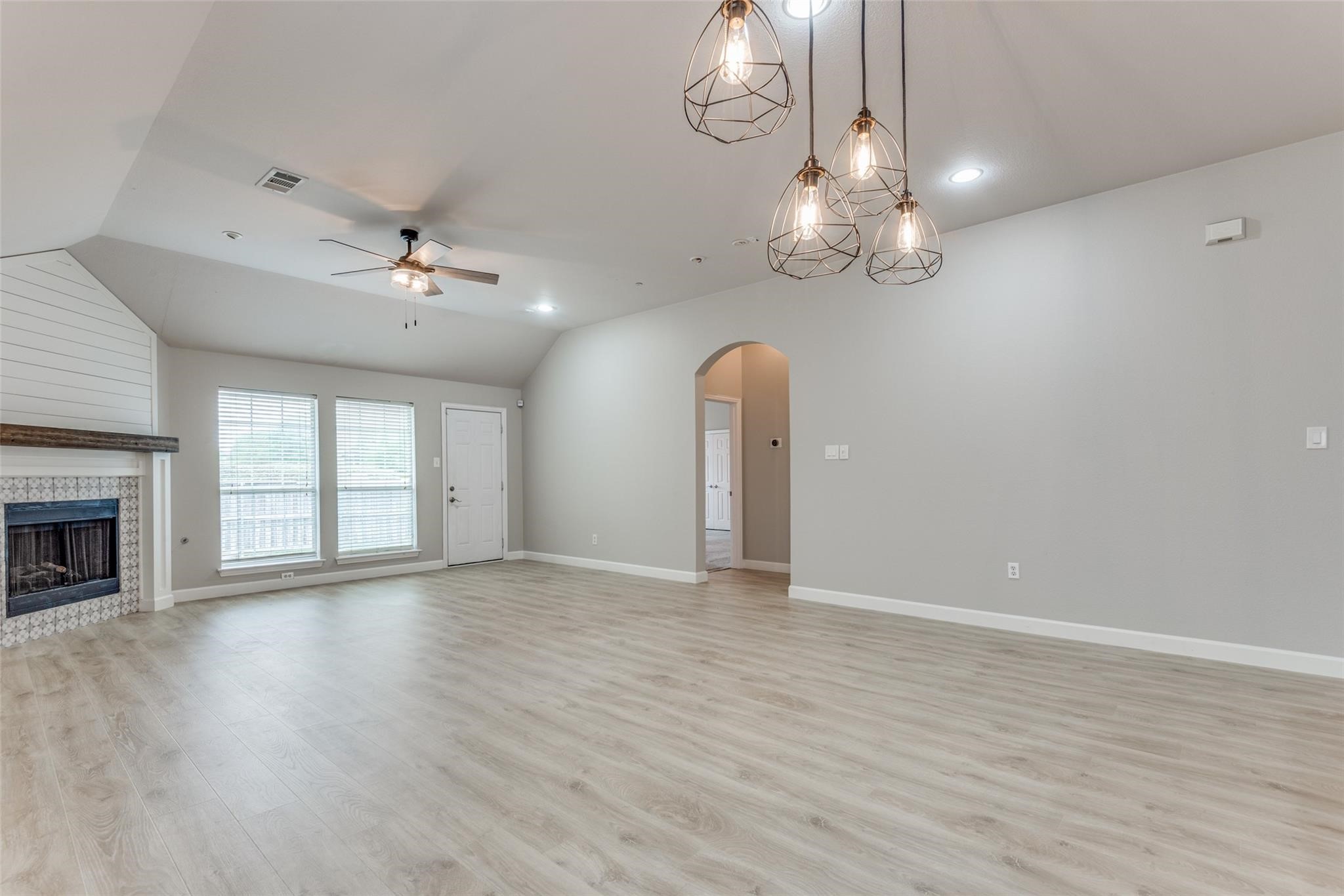 1471 Tree Top Drive