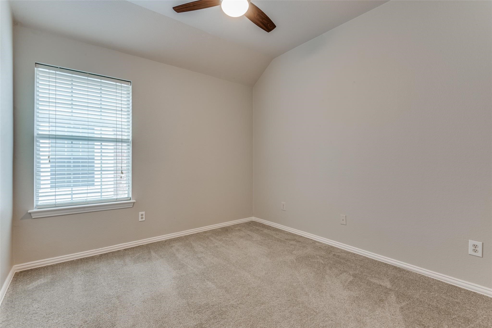 1471 Tree Top Drive