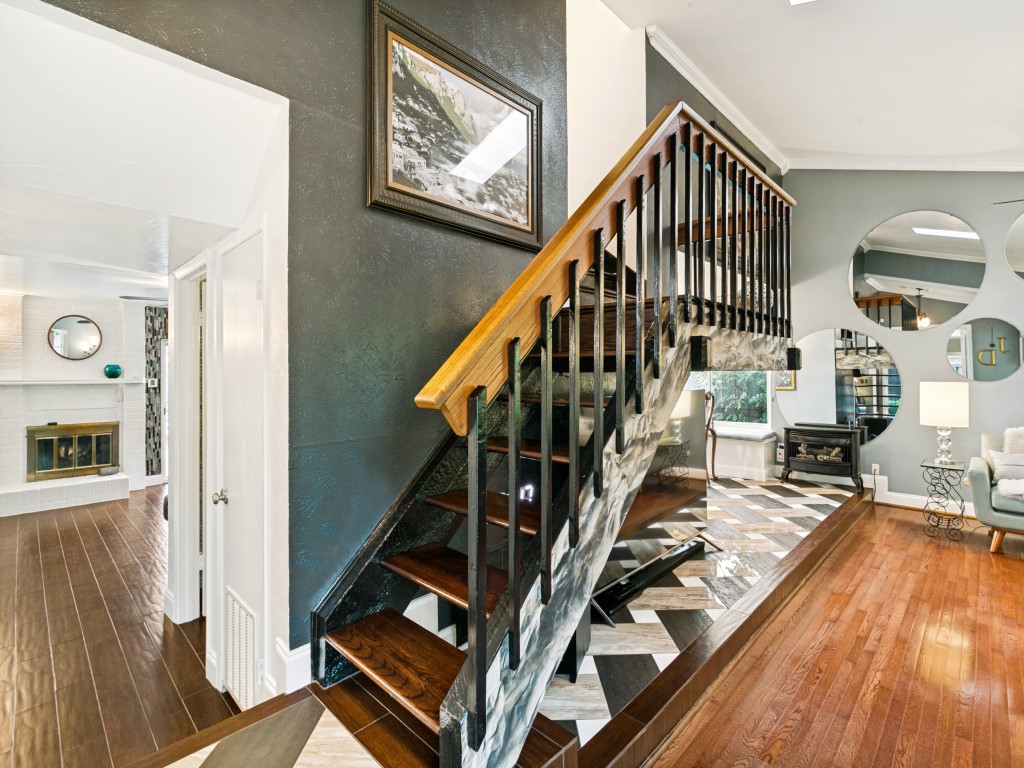 1409 Forestglen Drive