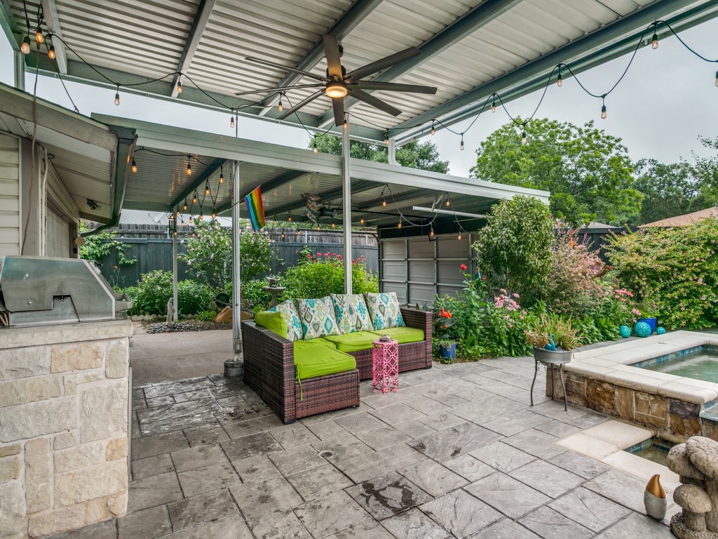 1409 Forestglen Drive
