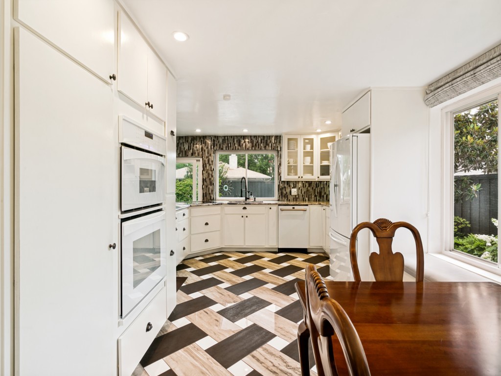 1409 Forestglen Drive
