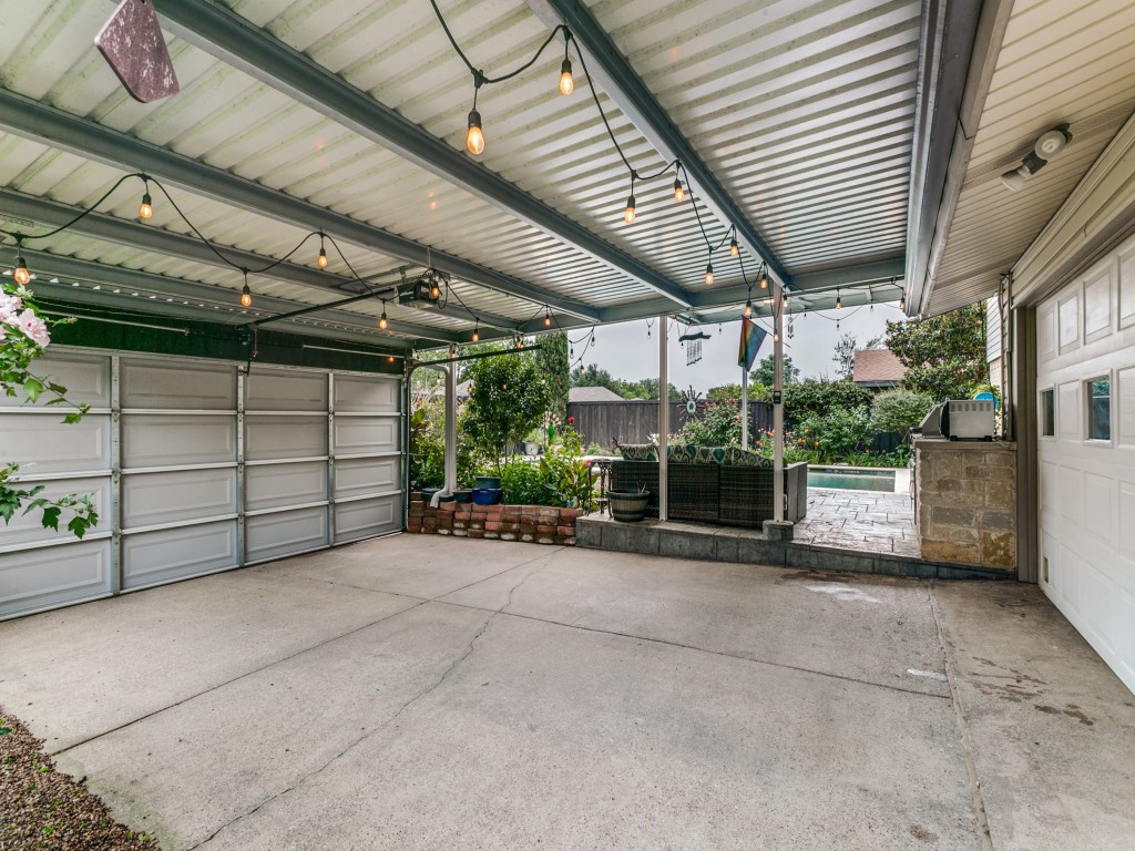 1409 Forestglen Drive