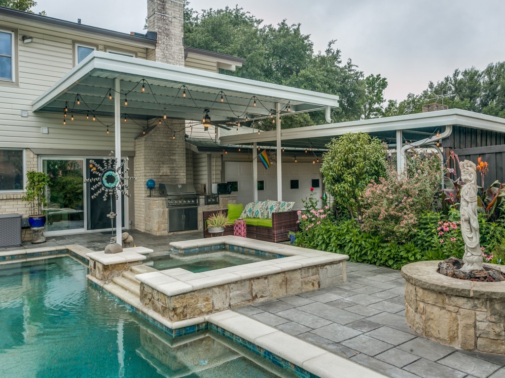 1409 Forestglen Drive