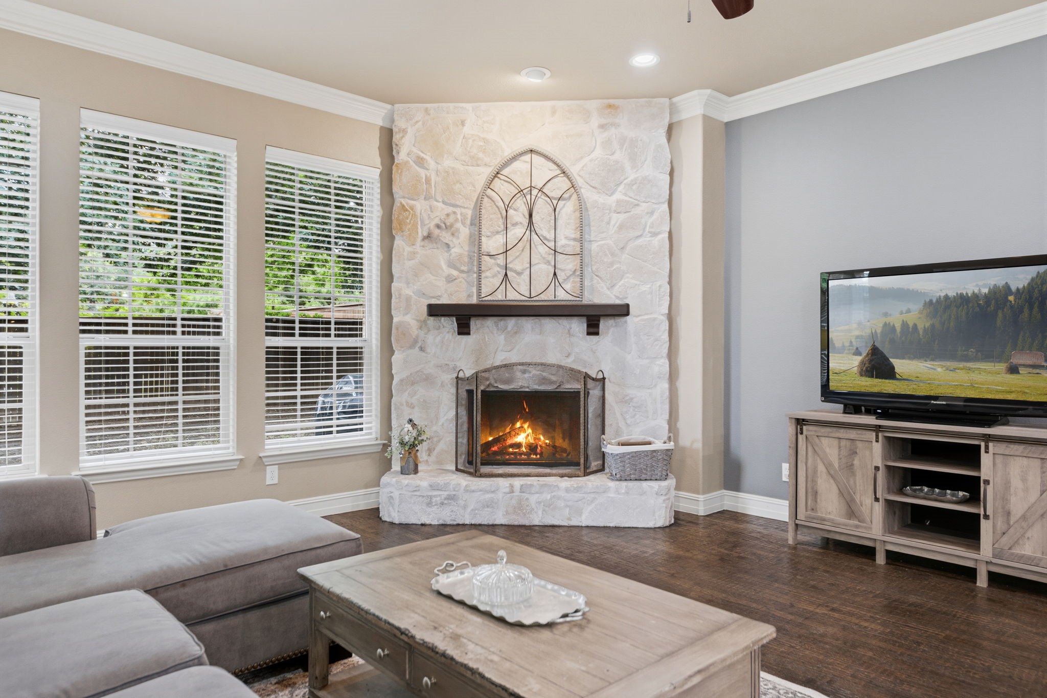 12445 Pleasant Hill Lane