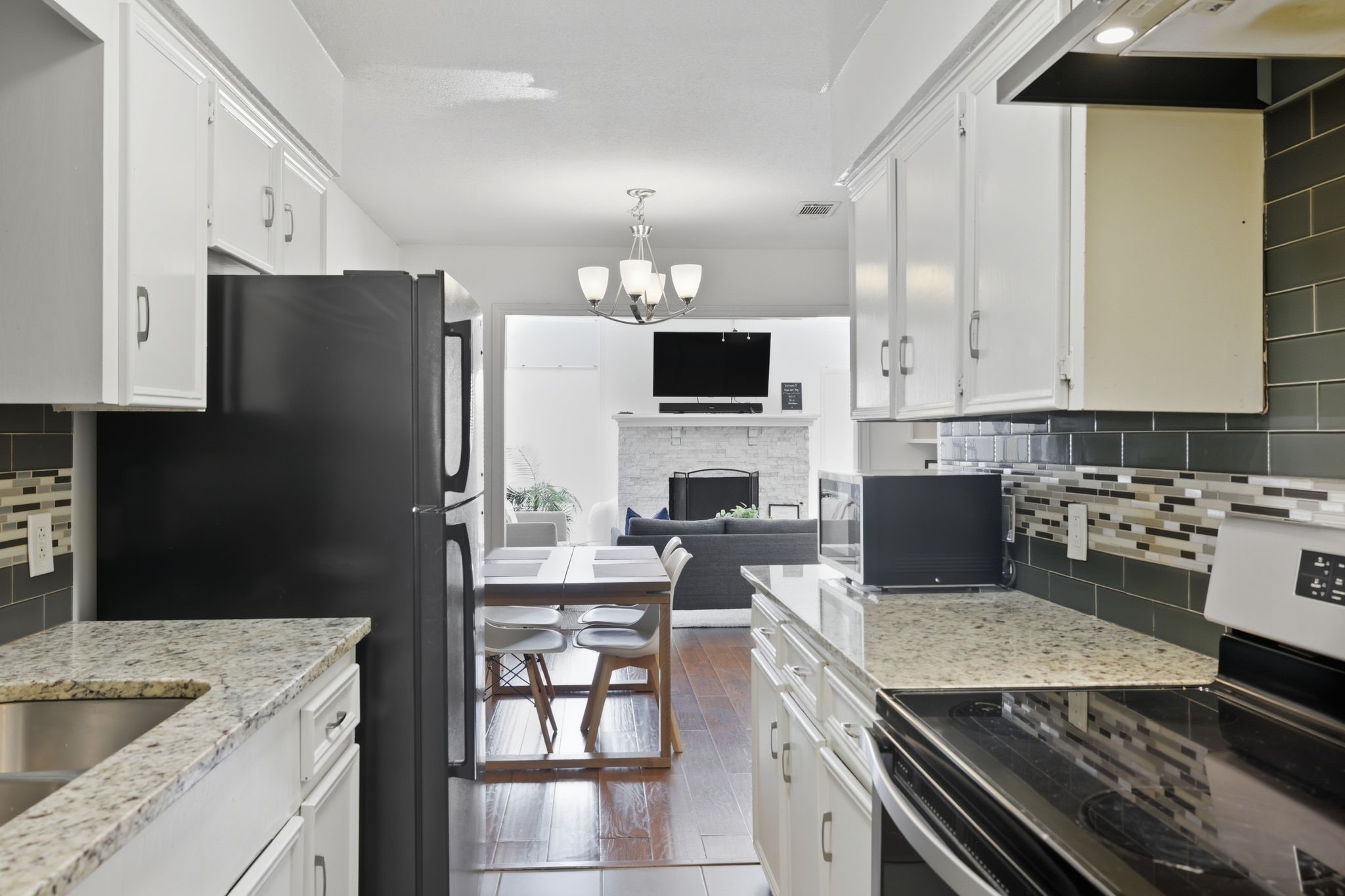 2509 W Oakdale Road