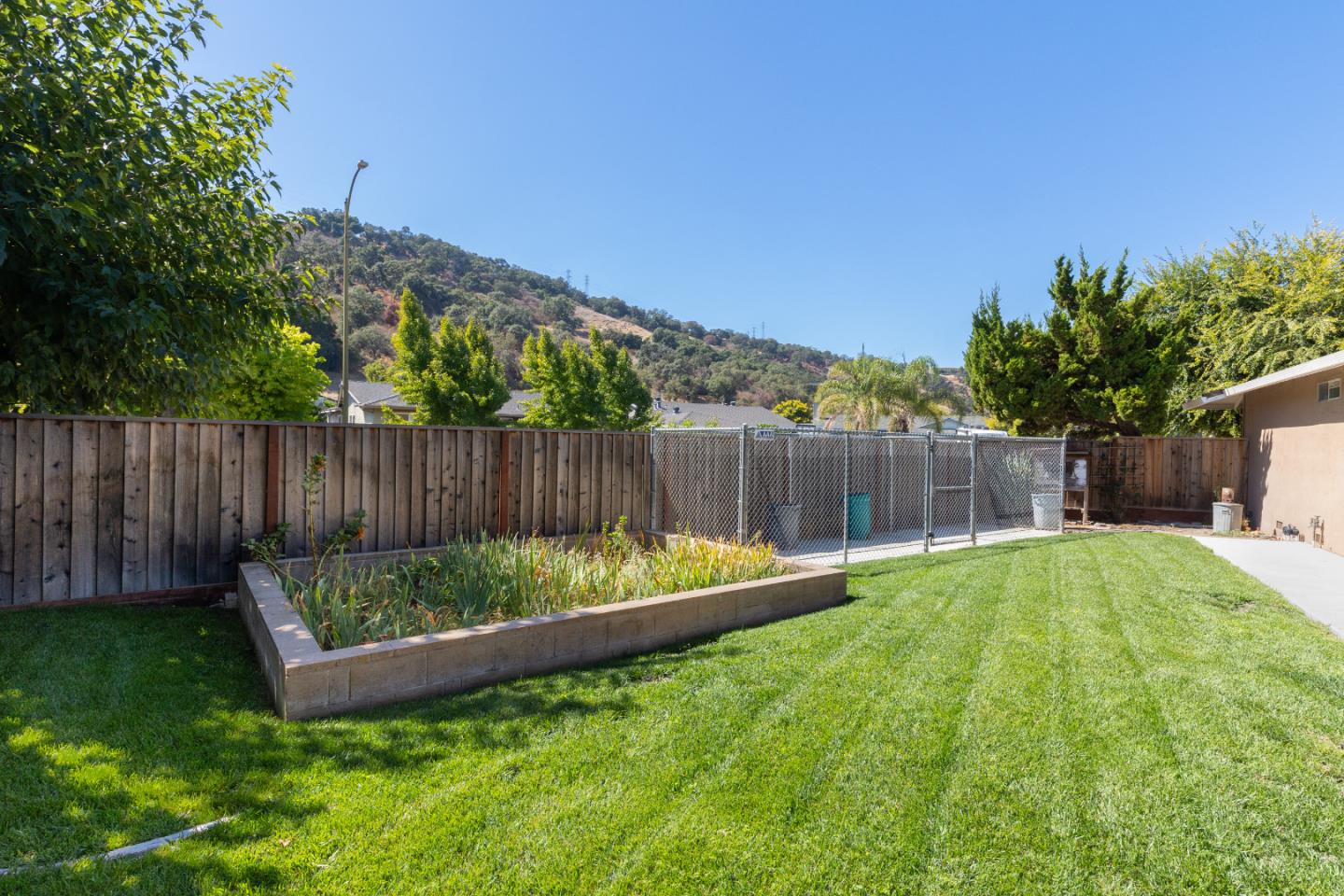 6268 Hokett WAY