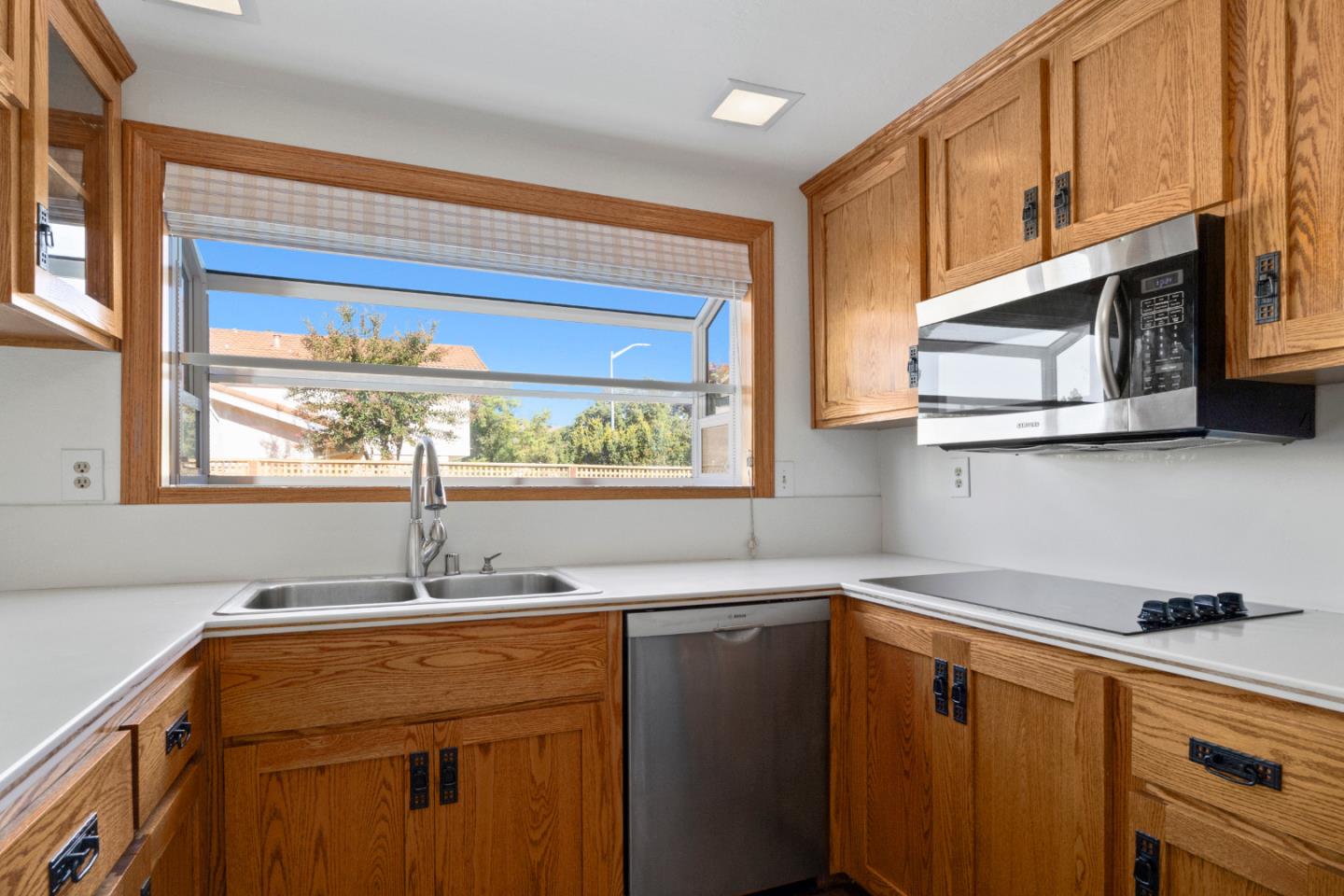 1415 Barlow CT