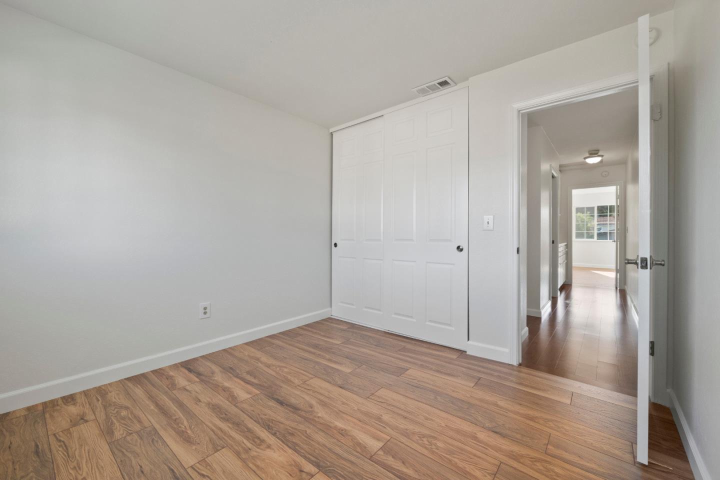 1415 Barlow CT