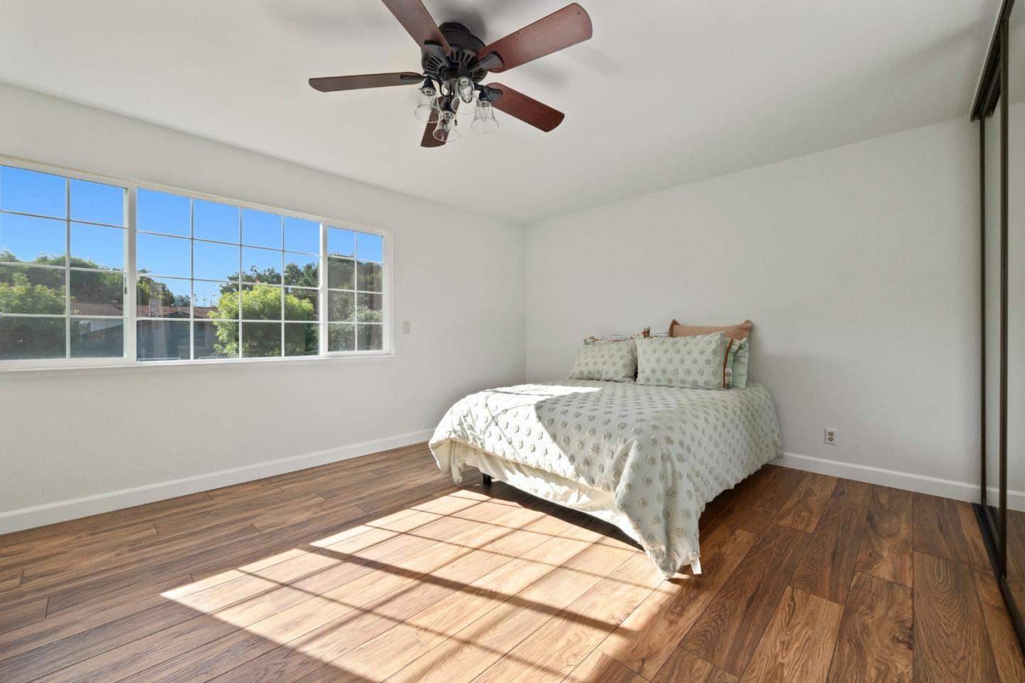 1415 Barlow CT