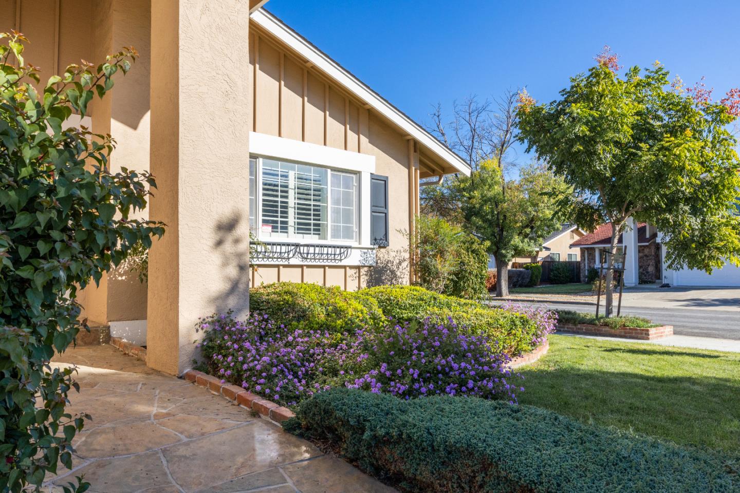 1415 Barlow CT