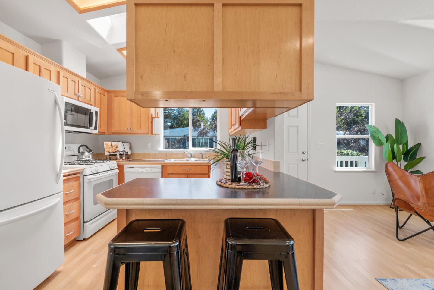 4160 Jade ST 45