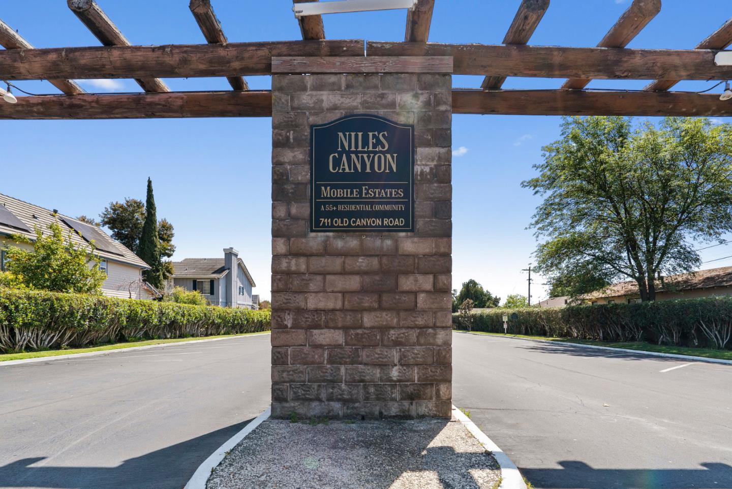 711 Old Canyon RD 26