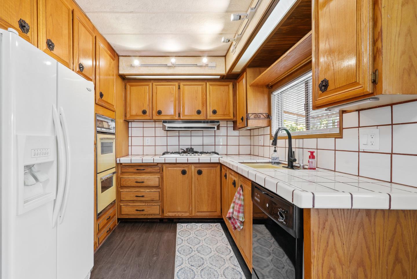 711 Old Canyon RD 26